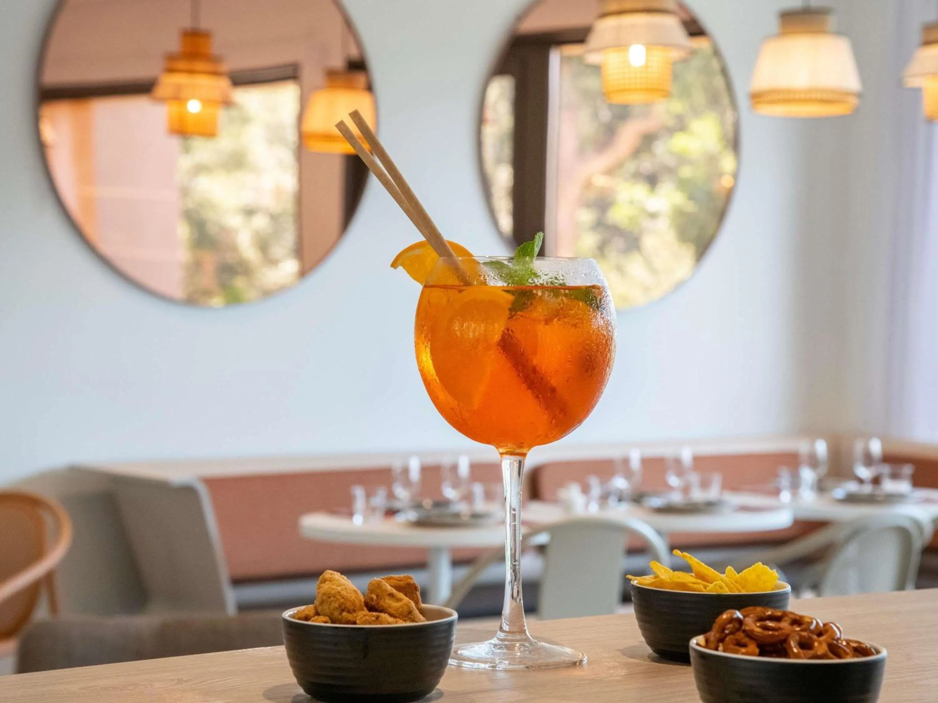 Lounge or bar in ibis Styles Porto Vecchio