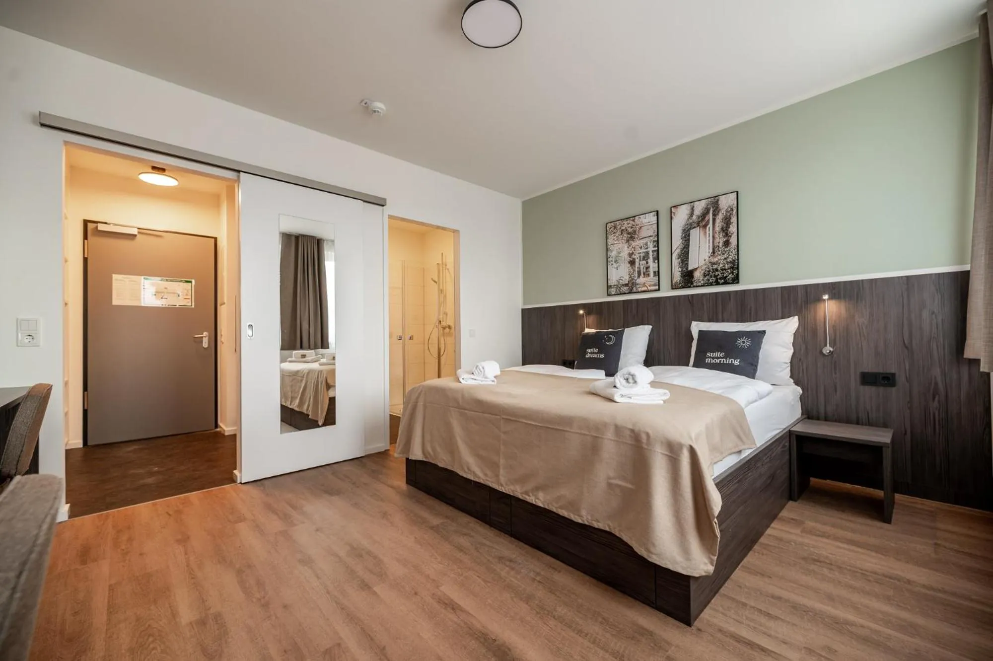 Bed in Limehome Bremerhaven Kantstraße