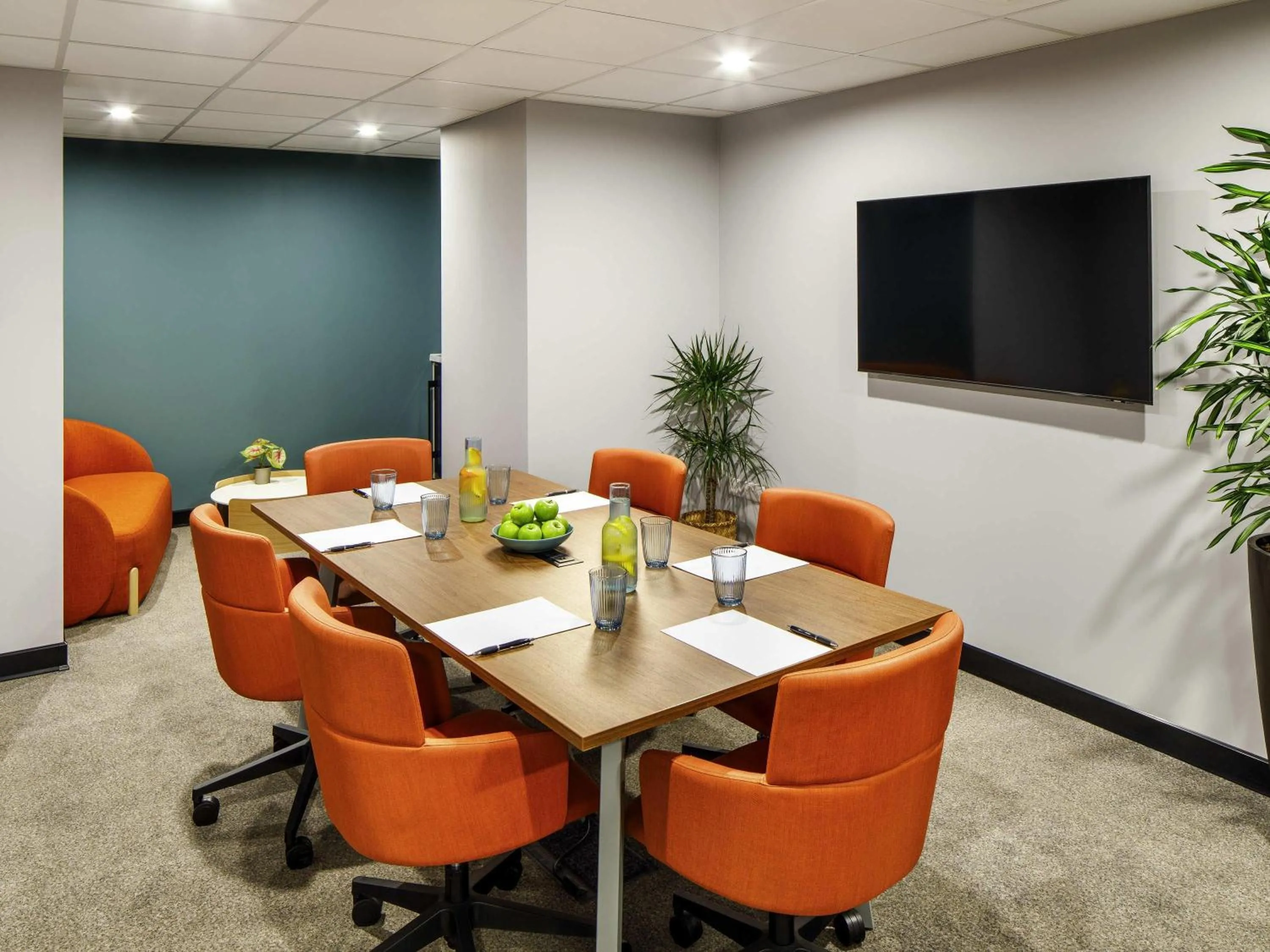 Meeting/conference room in ibis Styles Paignton