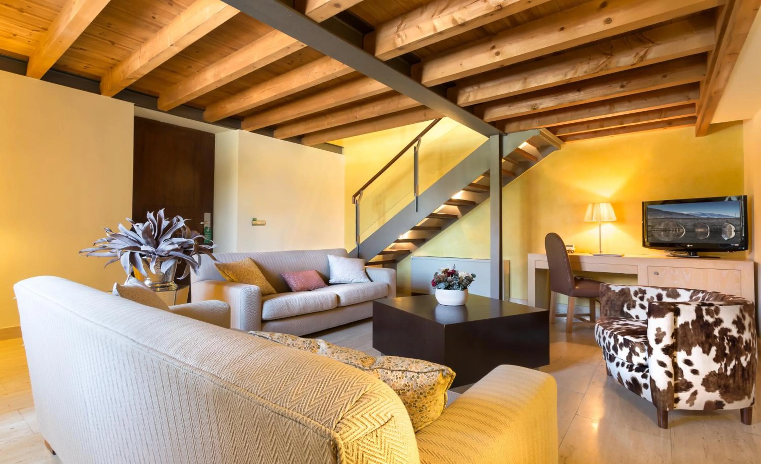 Seating area in Izan Puerta de Gredos