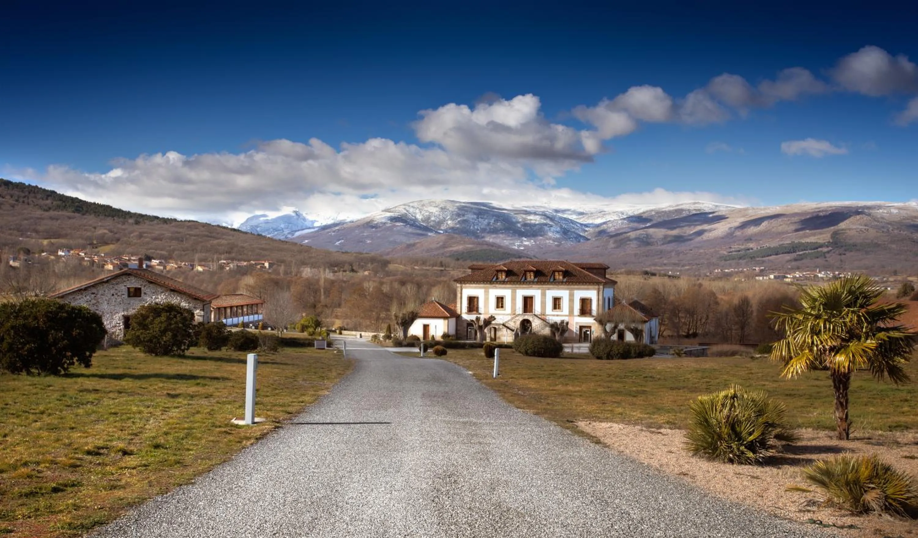Garden view in Izan Puerta de Gredos