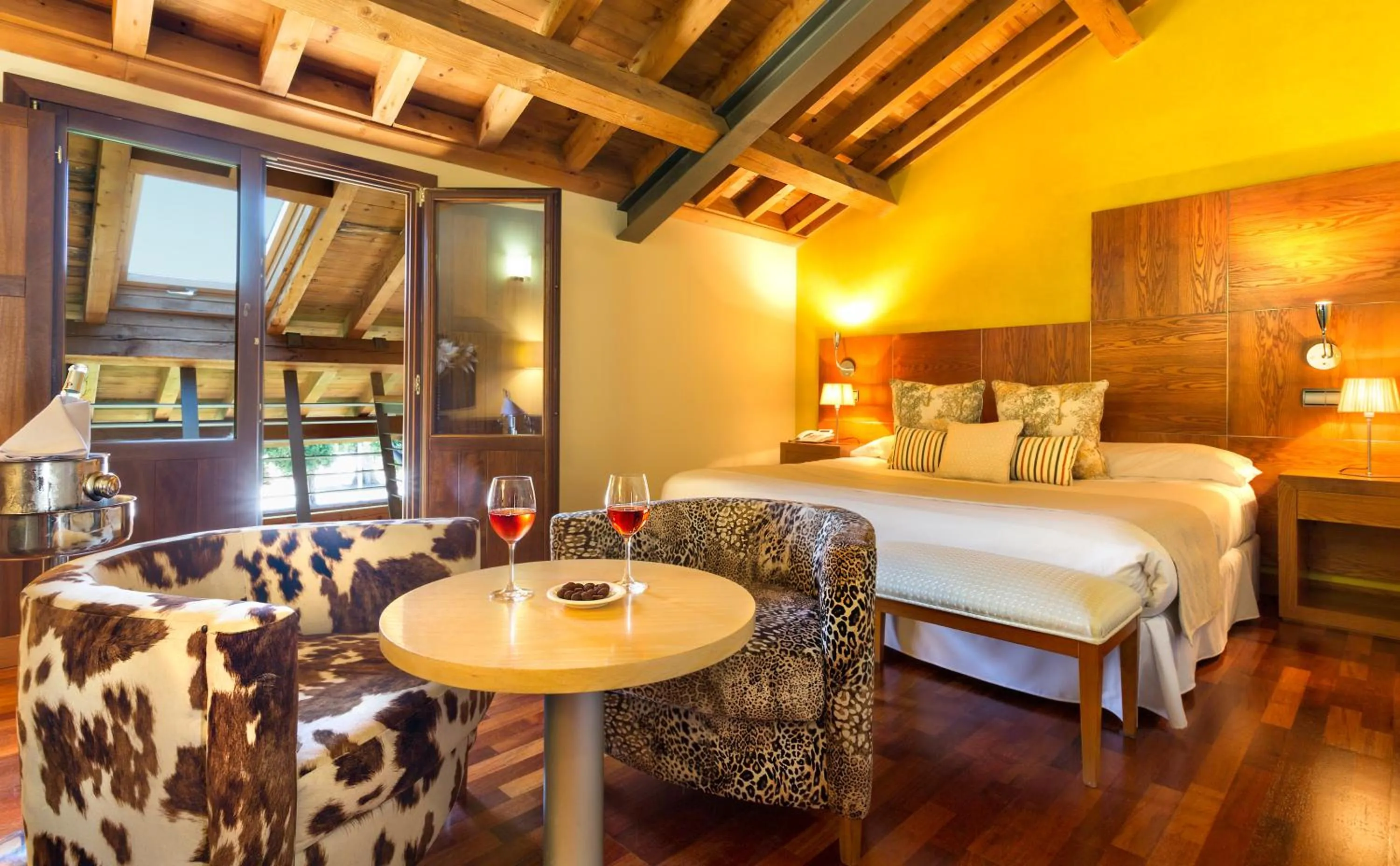 Decorative detail, Bed in Izan Puerta de Gredos