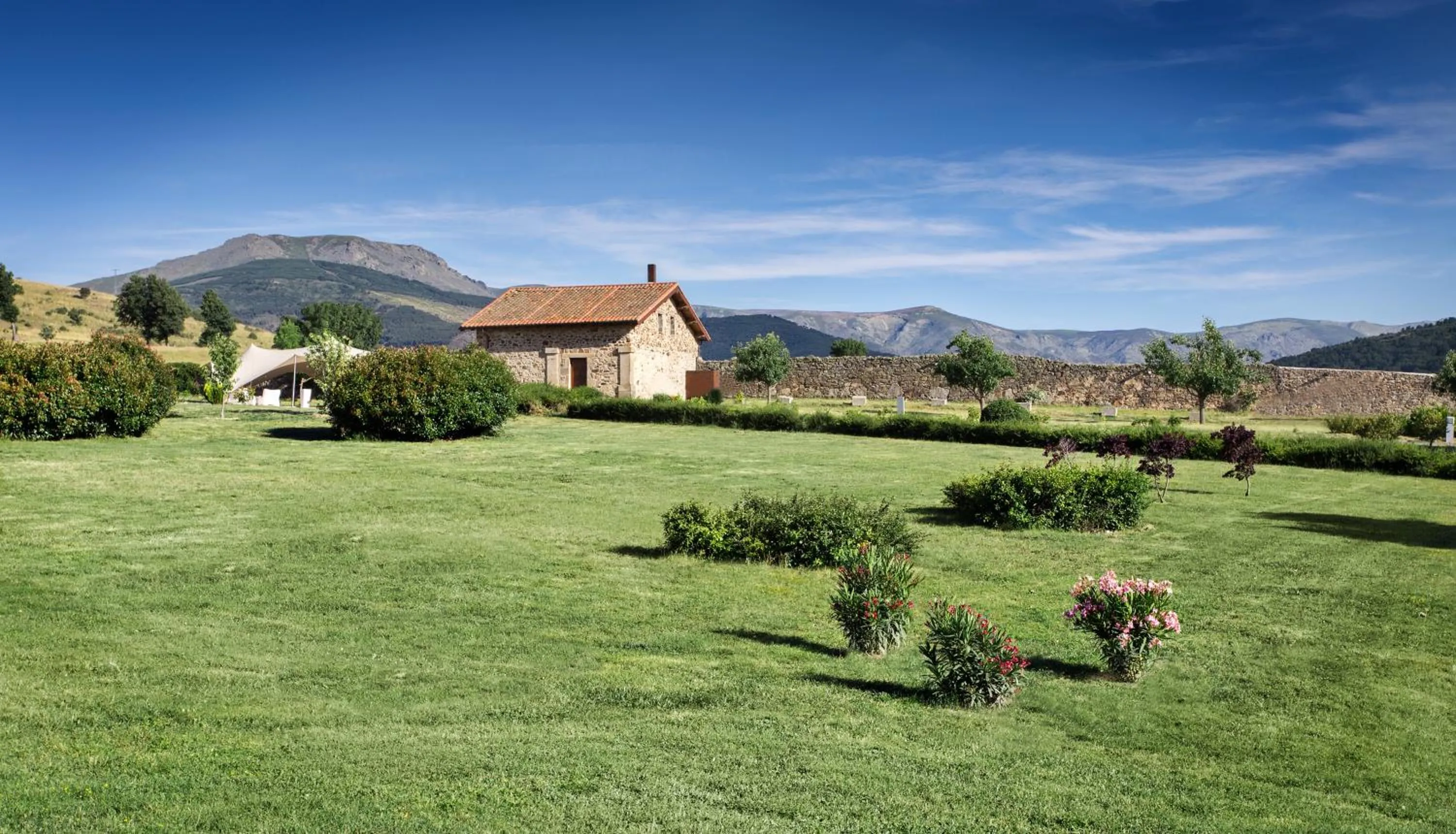 Garden in Izan Puerta de Gredos