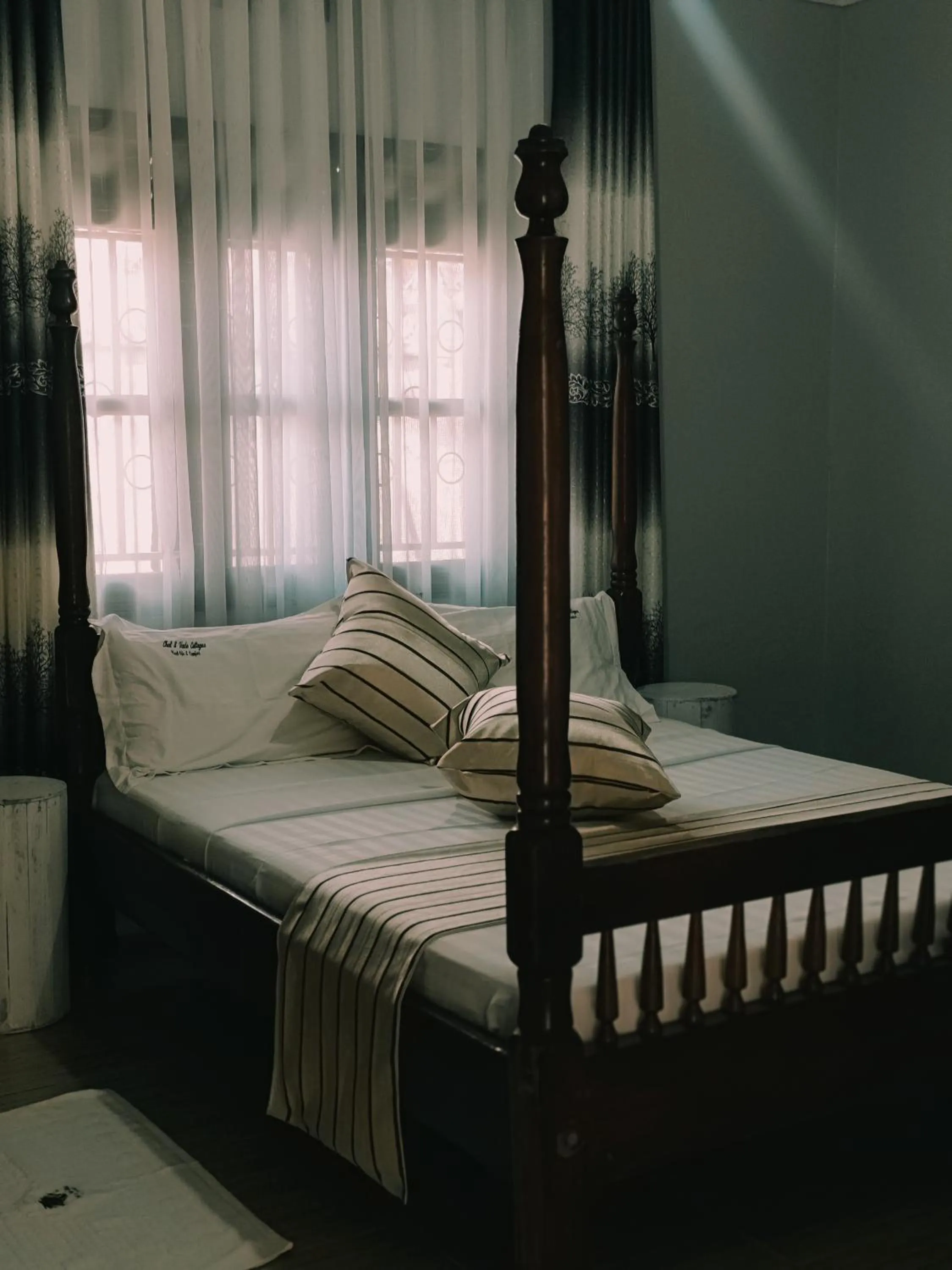 Bed in Chel and Vade Cottages