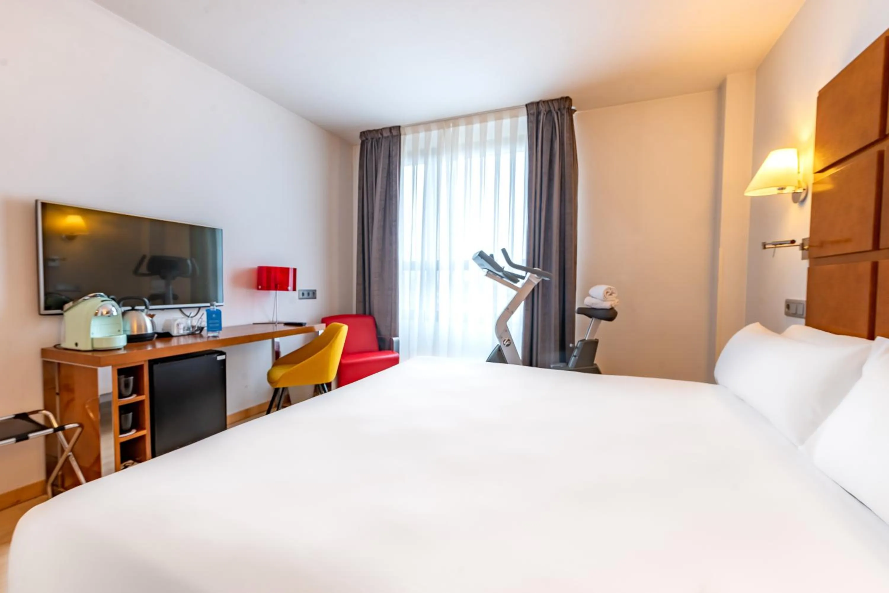 Decorative detail, Bed in Hotel Zentral Ave