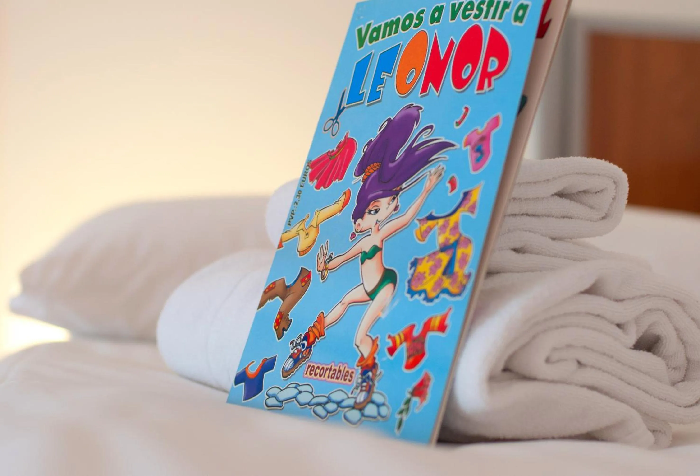 Decorative detail, Bed in Hotel Zentral Ave