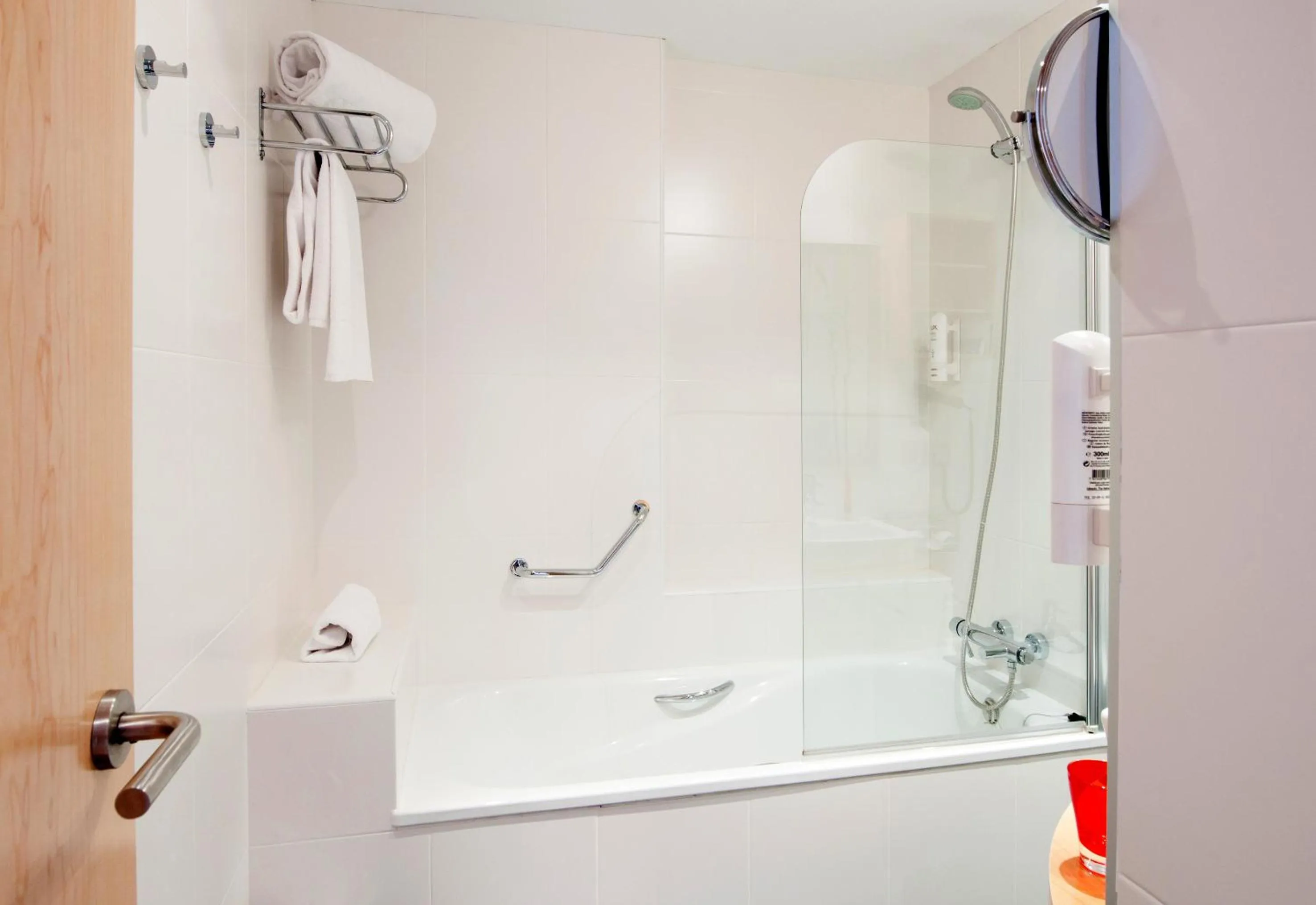 Bathroom in Hotel Zentral Ave