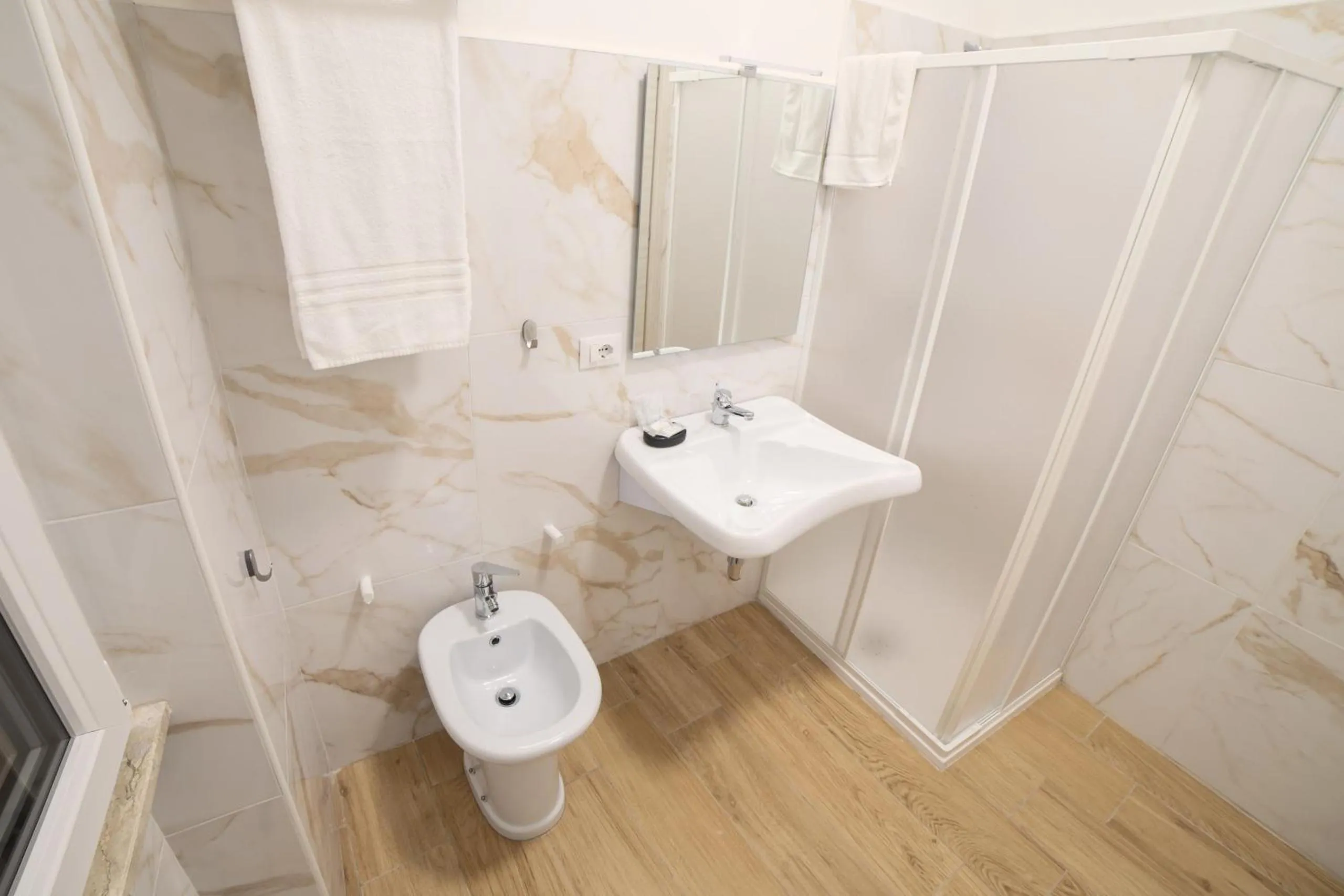 Shower in GREEN - Bed and Breakfast a Castrovillari