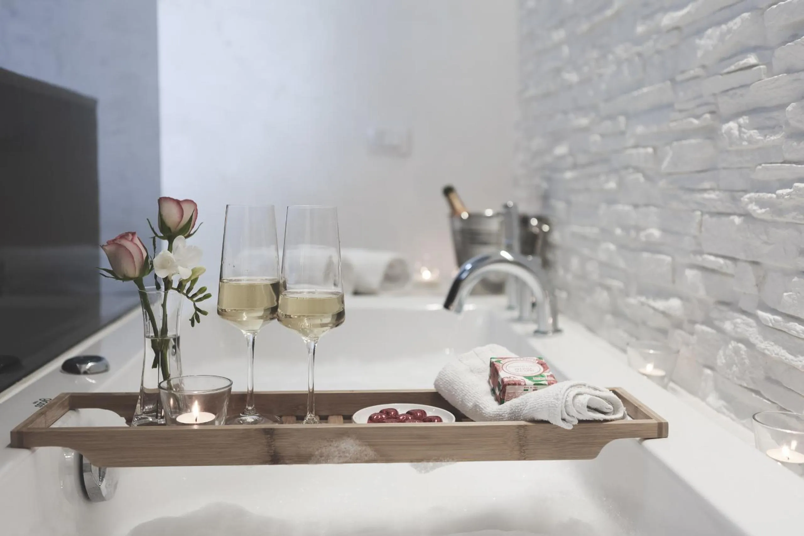 Hot Tub in GREEN - Bed and Breakfast a Castrovillari