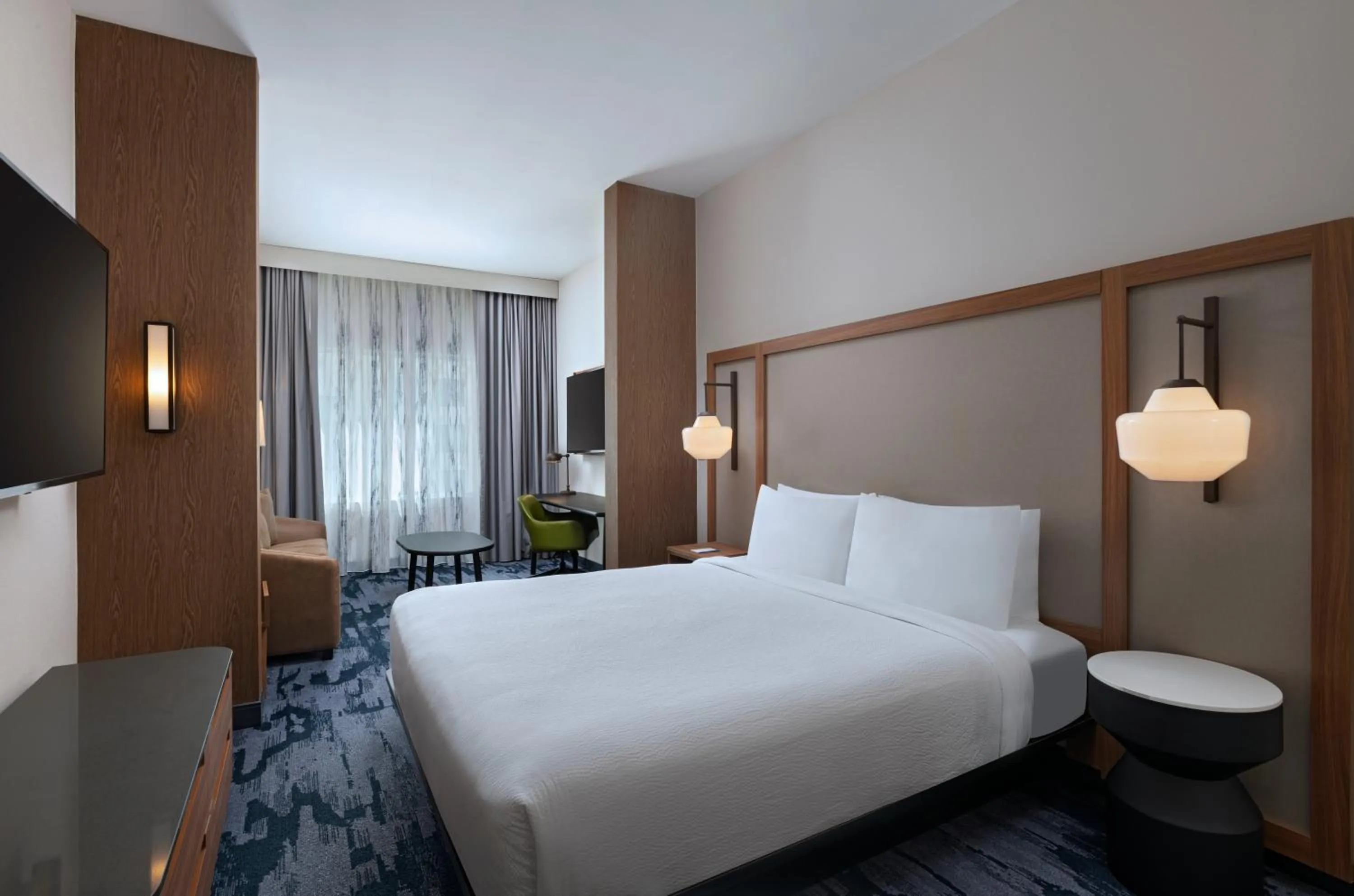 Bed in Fairfield Inn & Suites Austin Downtown