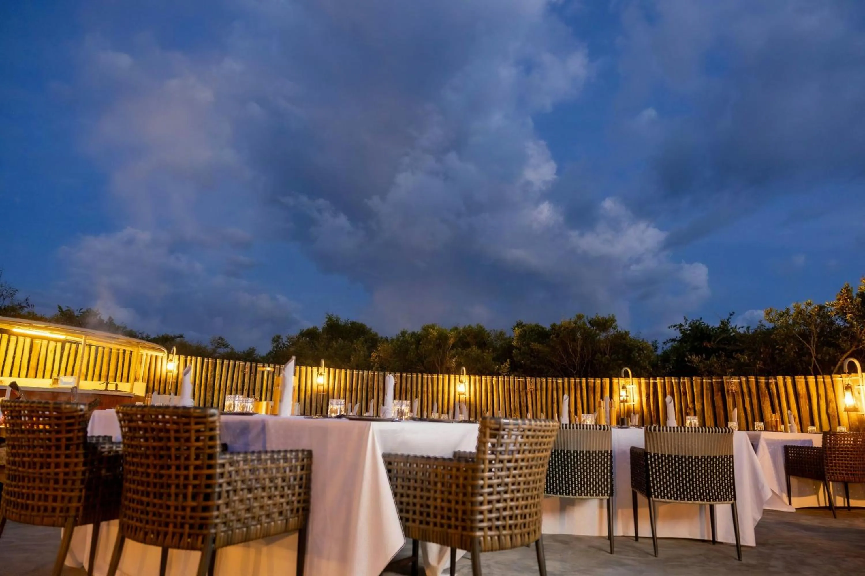 Restaurant/places to eat in JW Marriott Masai Mara Lodge