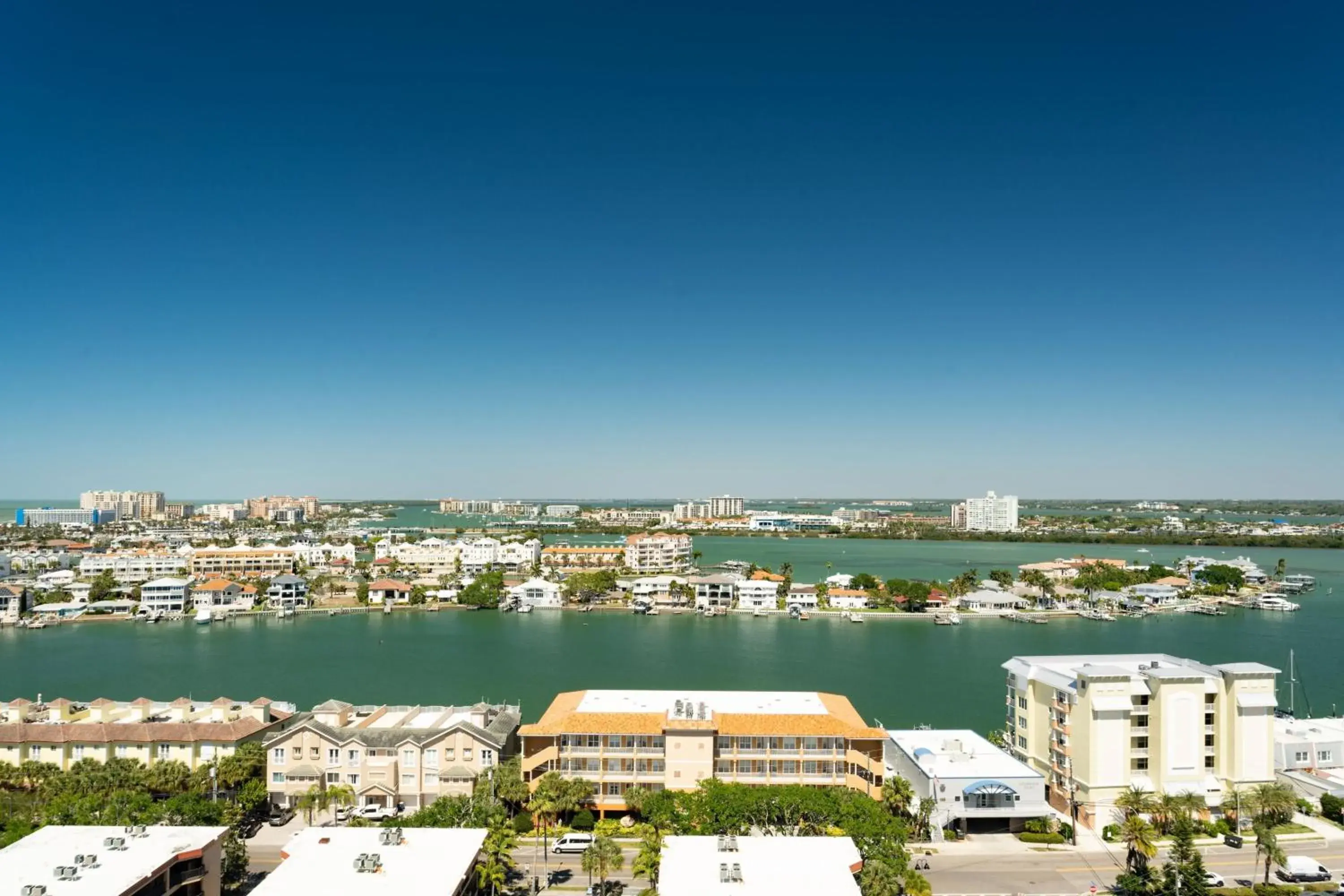 Queen Room with Two Queen Beds, Balcony and Intracoastal Skyline View in JW Marriott Clearwater Beach Resort & Spa Queen Room with Two Queen Beds, Balcony and Intracoastal Skyline View in JW Marriott Clearwater Beach Resort & Spa