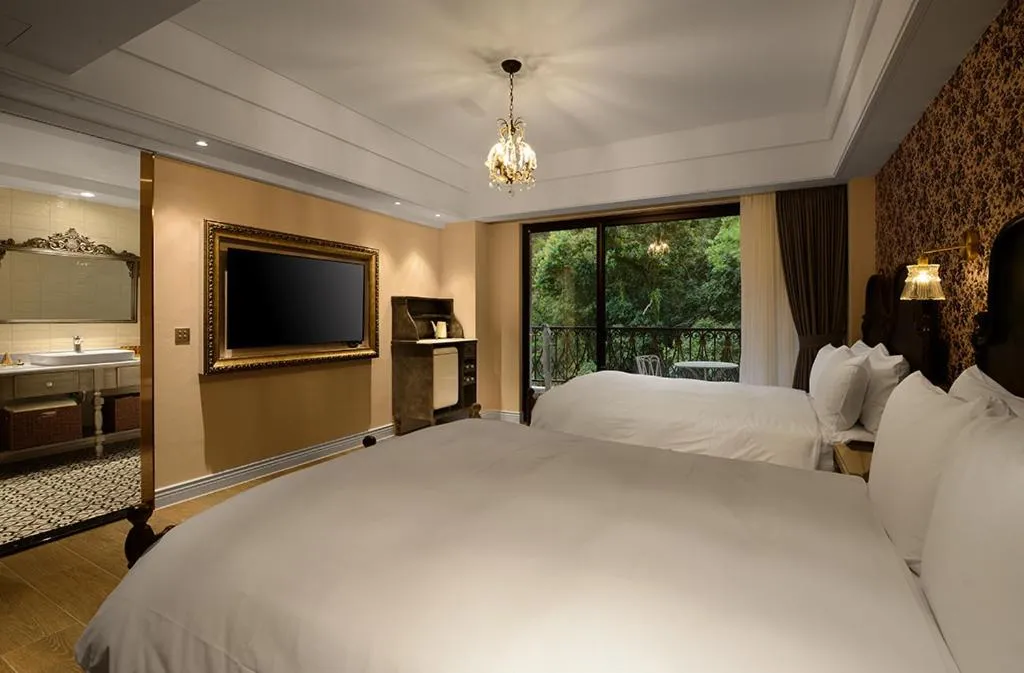 Bed in 格拉斯行館 Grasse Grace Manor 苗栗唯一SLH會員