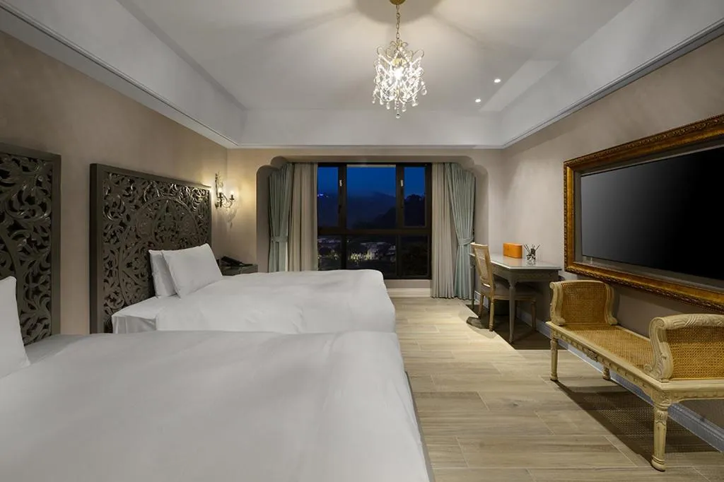 Bed in 格拉斯行館 Grasse Grace Manor 苗栗唯一SLH會員