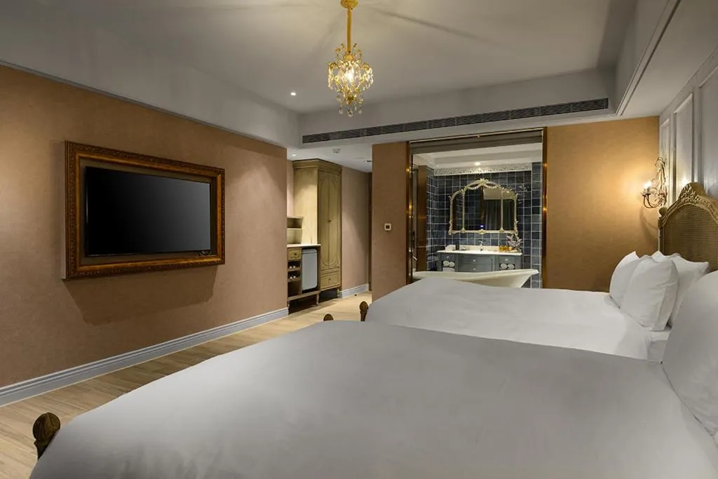 Bed in 格拉斯行館 Grasse Grace Manor 苗栗唯一SLH會員