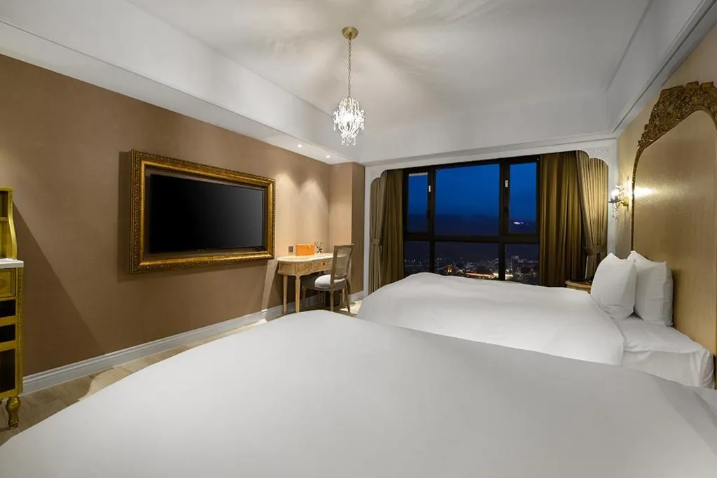 Bed in 格拉斯行館 Grasse Grace Manor 苗栗唯一SLH會員