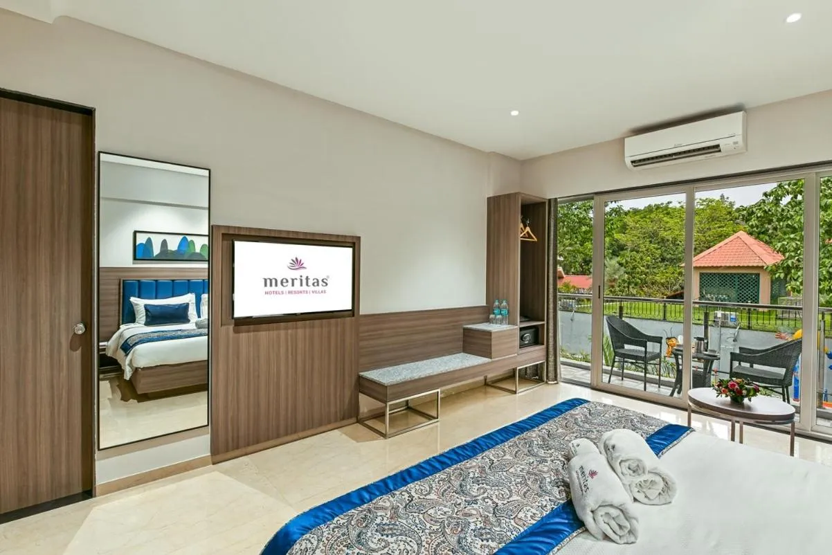 Bed in Meritas Aura Resort