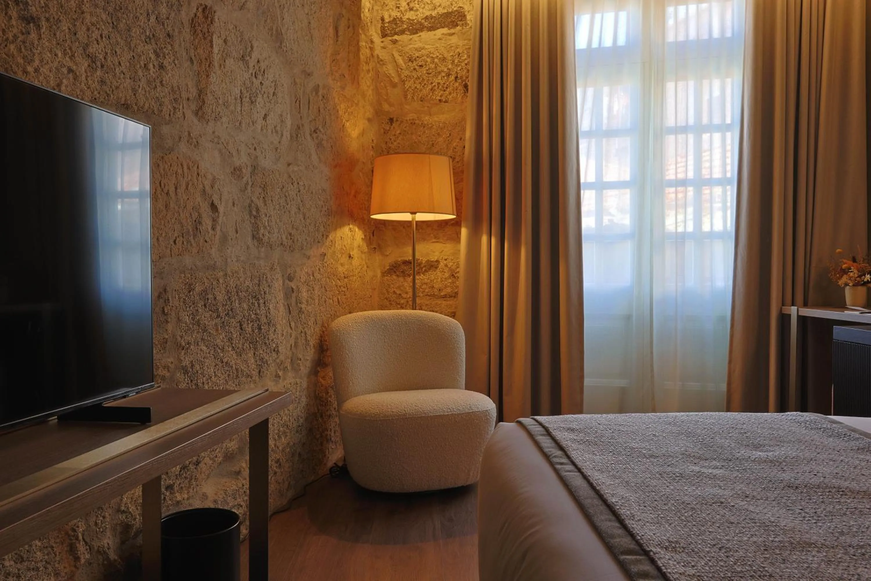 Bedroom, Bed in Timbre Virtudes