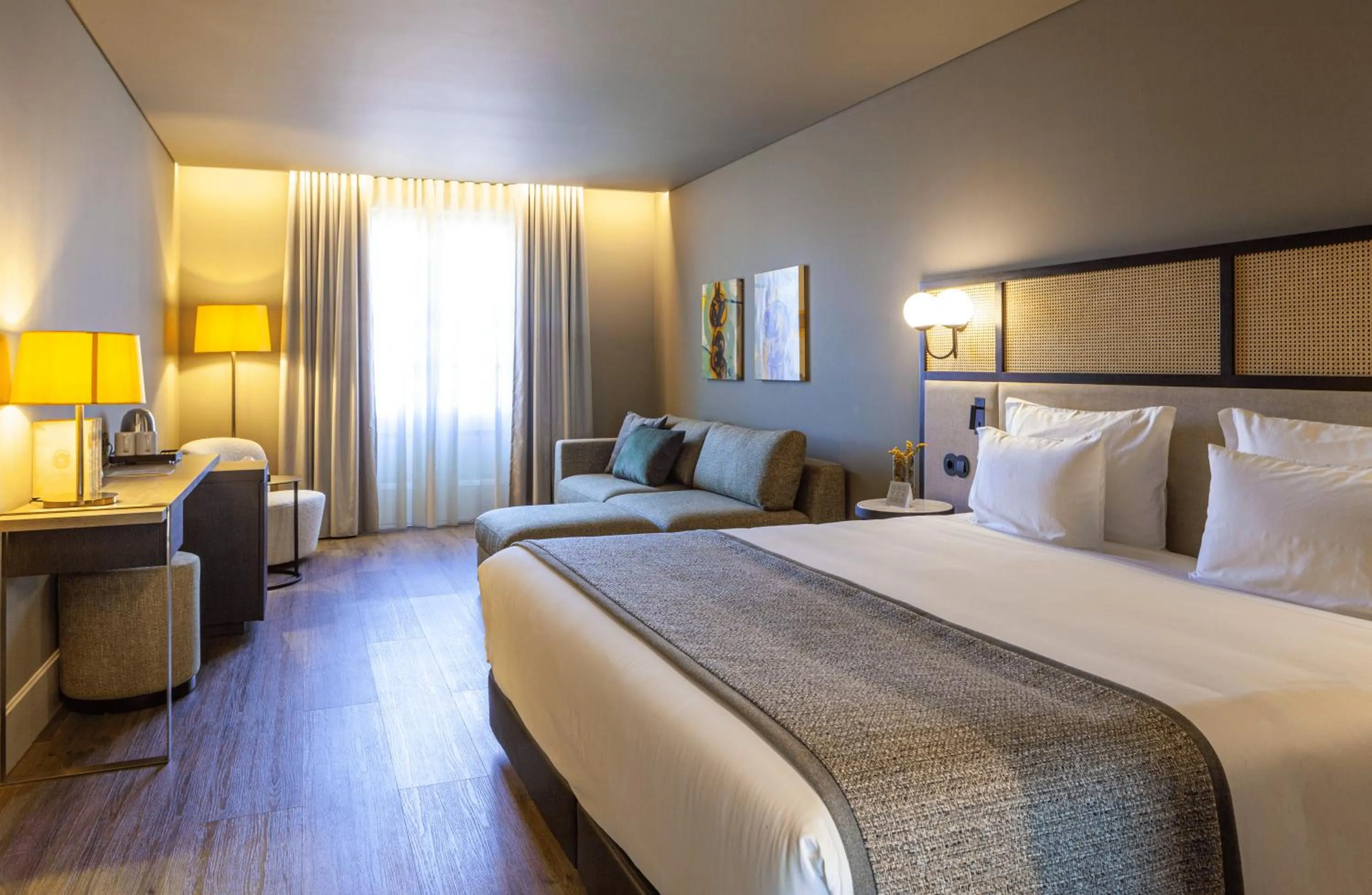 Bedroom, Bed in Timbre Virtudes