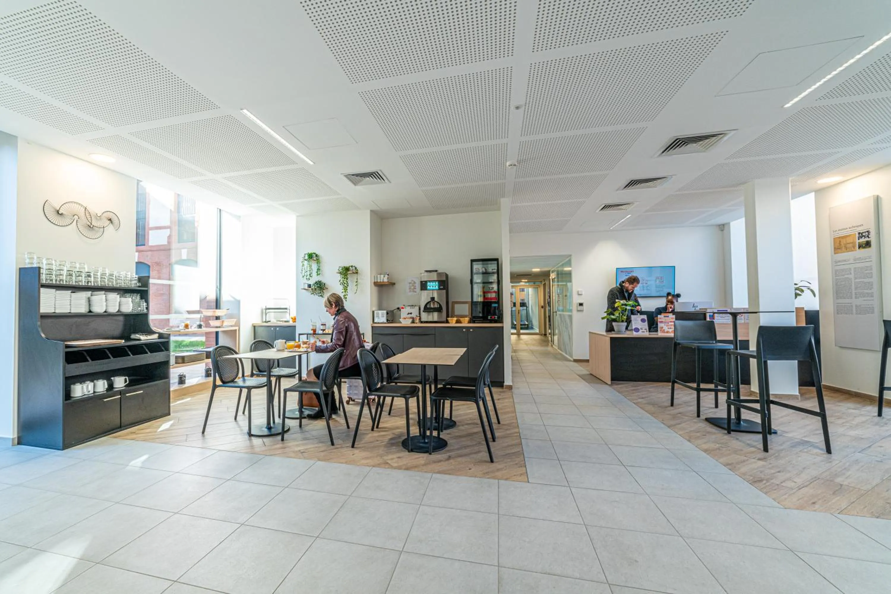 Lobby or reception in Montempô Appart'Hôtel Toulouse Cité Internationale