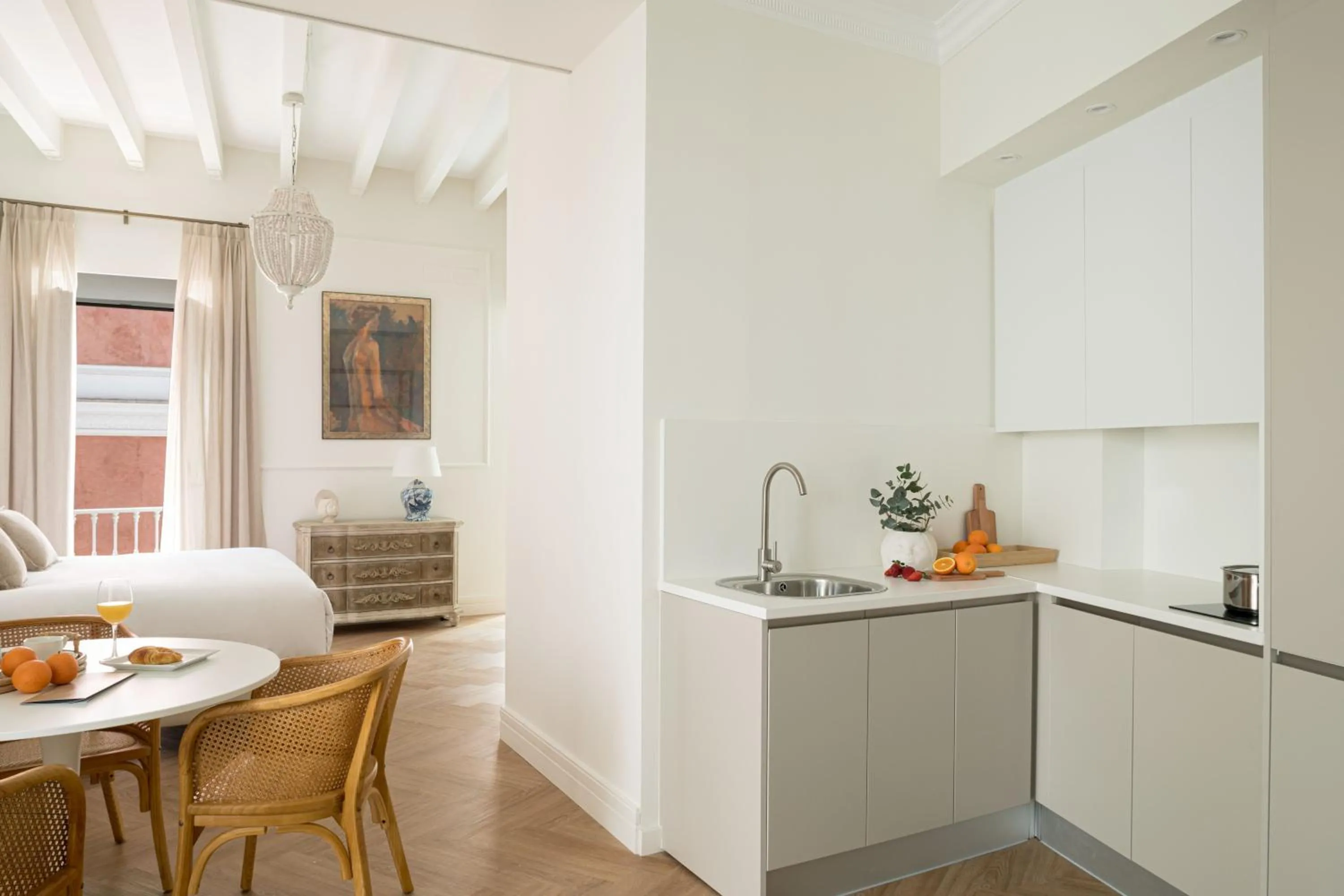 Kitchen or kitchenette in Mylu Suites by Puerta Catedral
