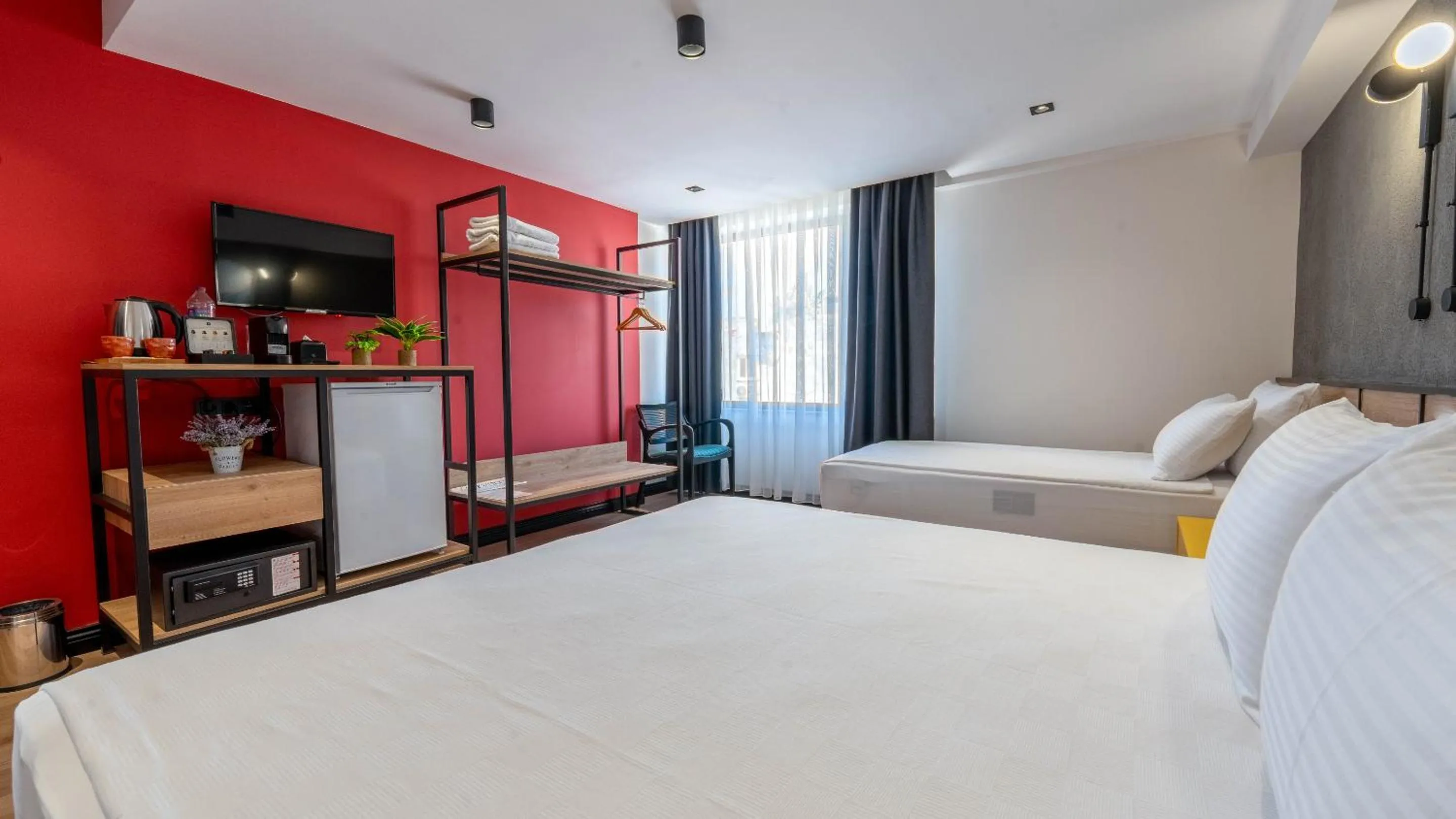 Bedroom in Just Inn City