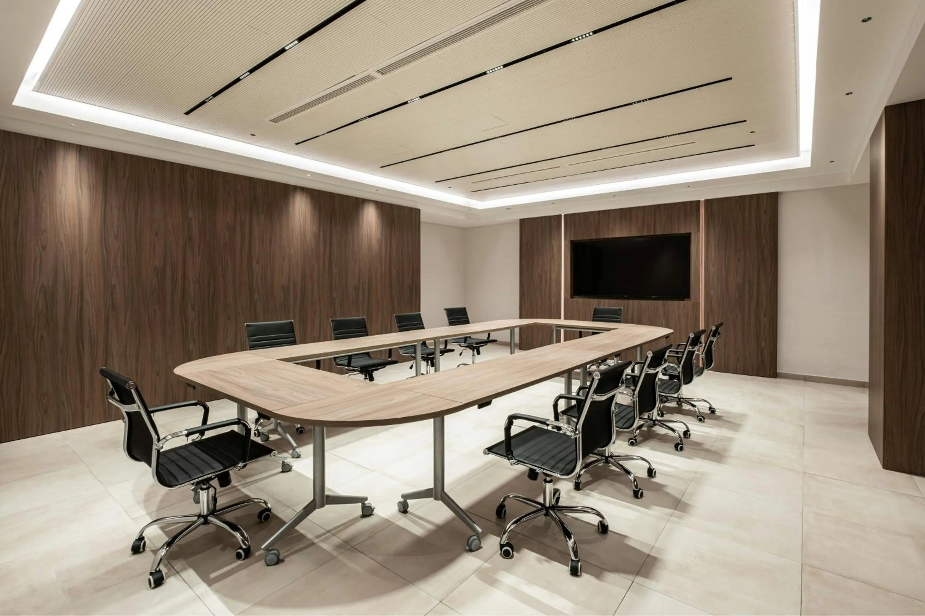 Meeting/conference room in AC Hotel by Marriott St Julian's