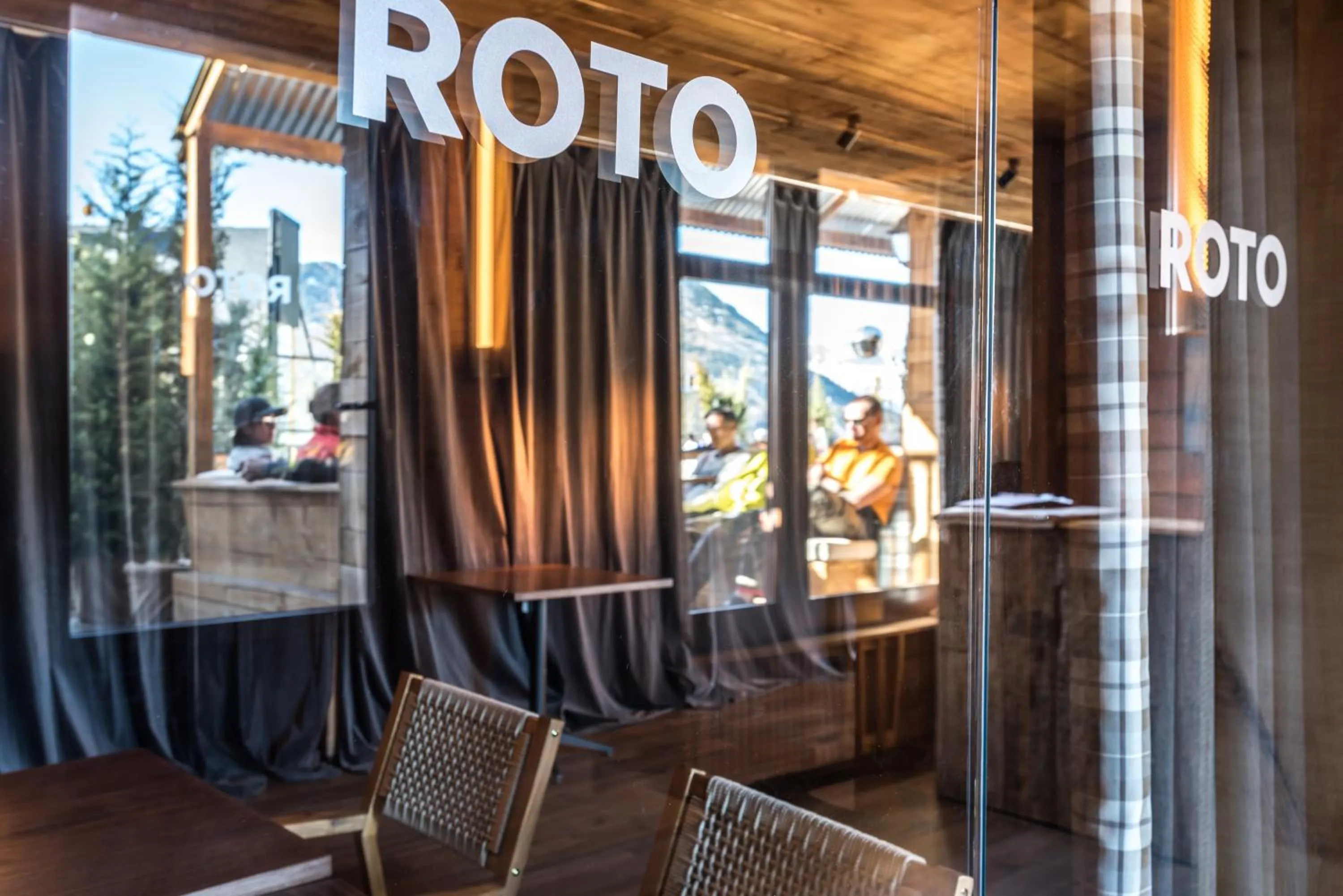 Living room in SNÖ Hotel Formigal