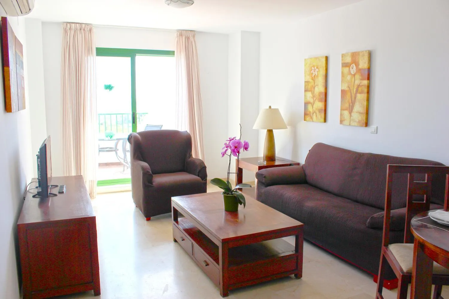 Living room in Hotel Apartamentos Manilva Sun