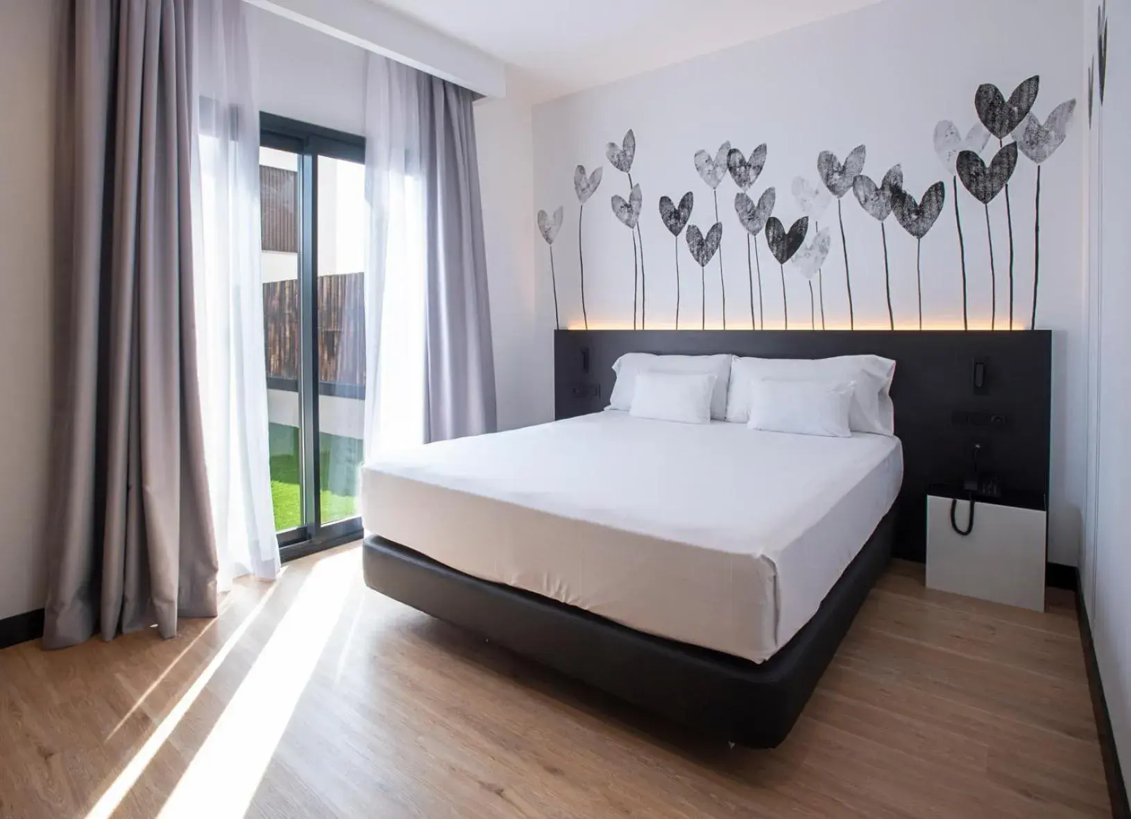 Double or Twin Room with Terrace - single occupancy in Sercotel Plana Suites Double or Twin Room with Terrace - single occupancy in Sercotel Plana Suites