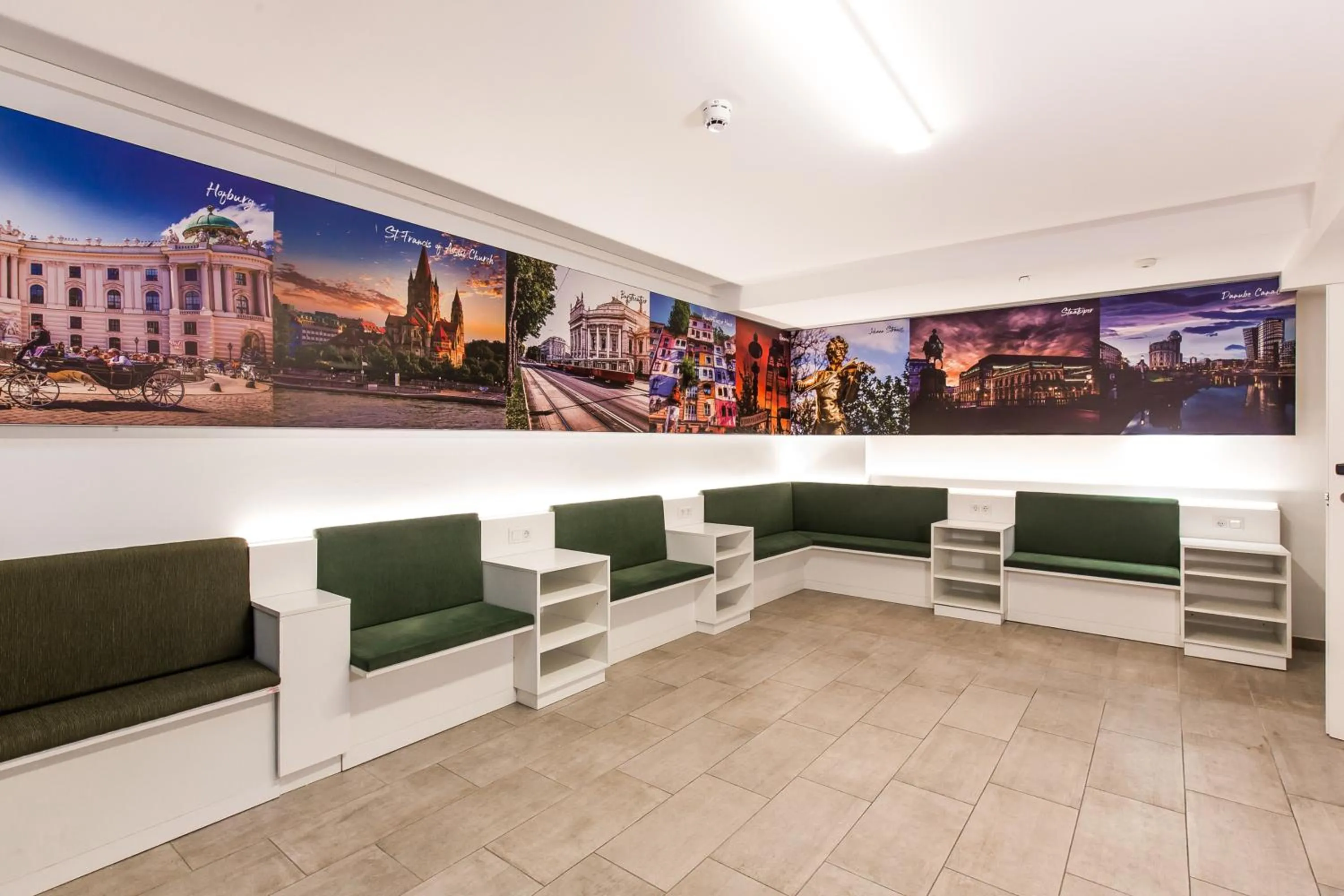 Seating area in Smart Nano Living - Wien Hauptbahnhof - self check-in