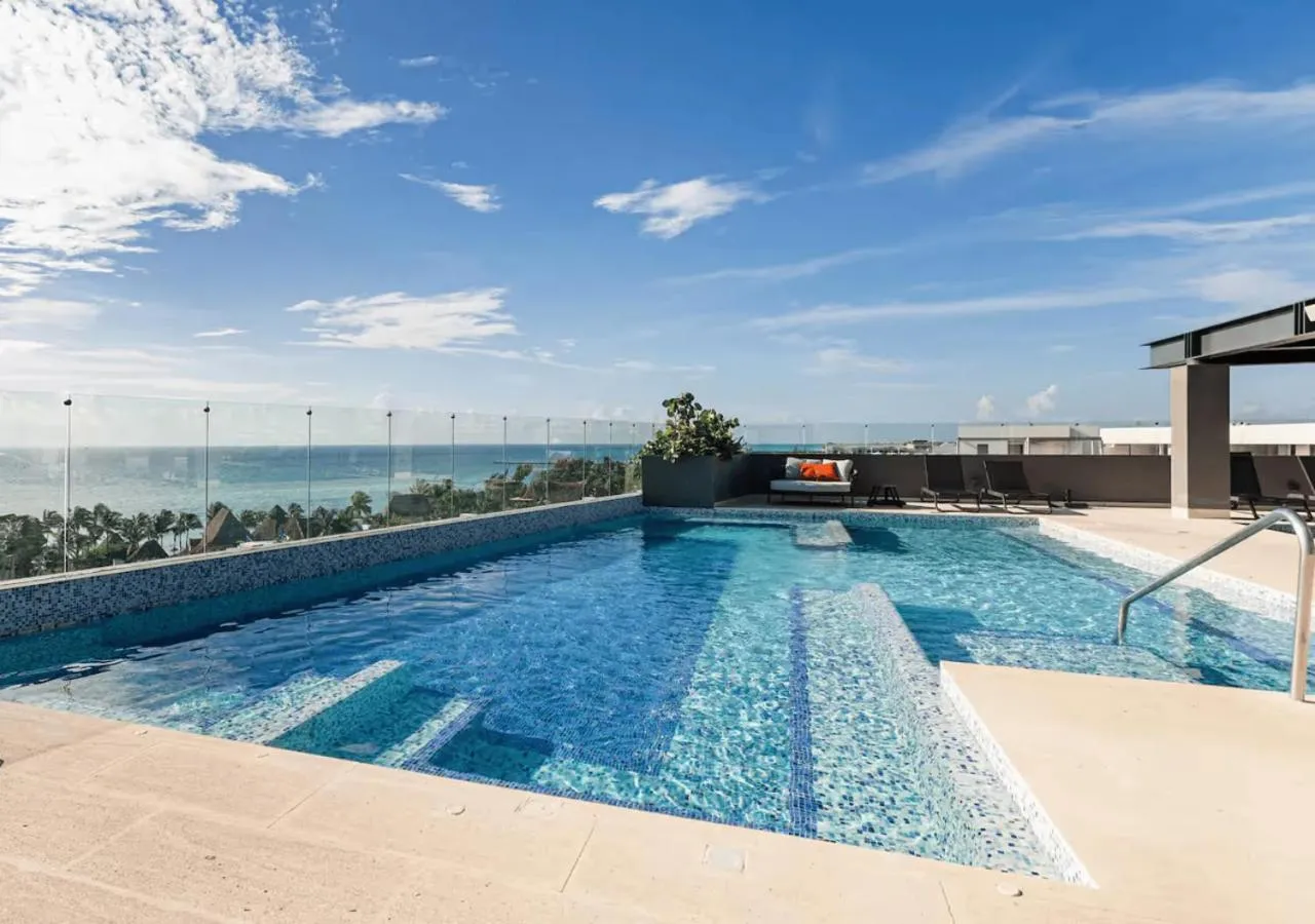 Day in Luxury 1BR Condo Prime Location