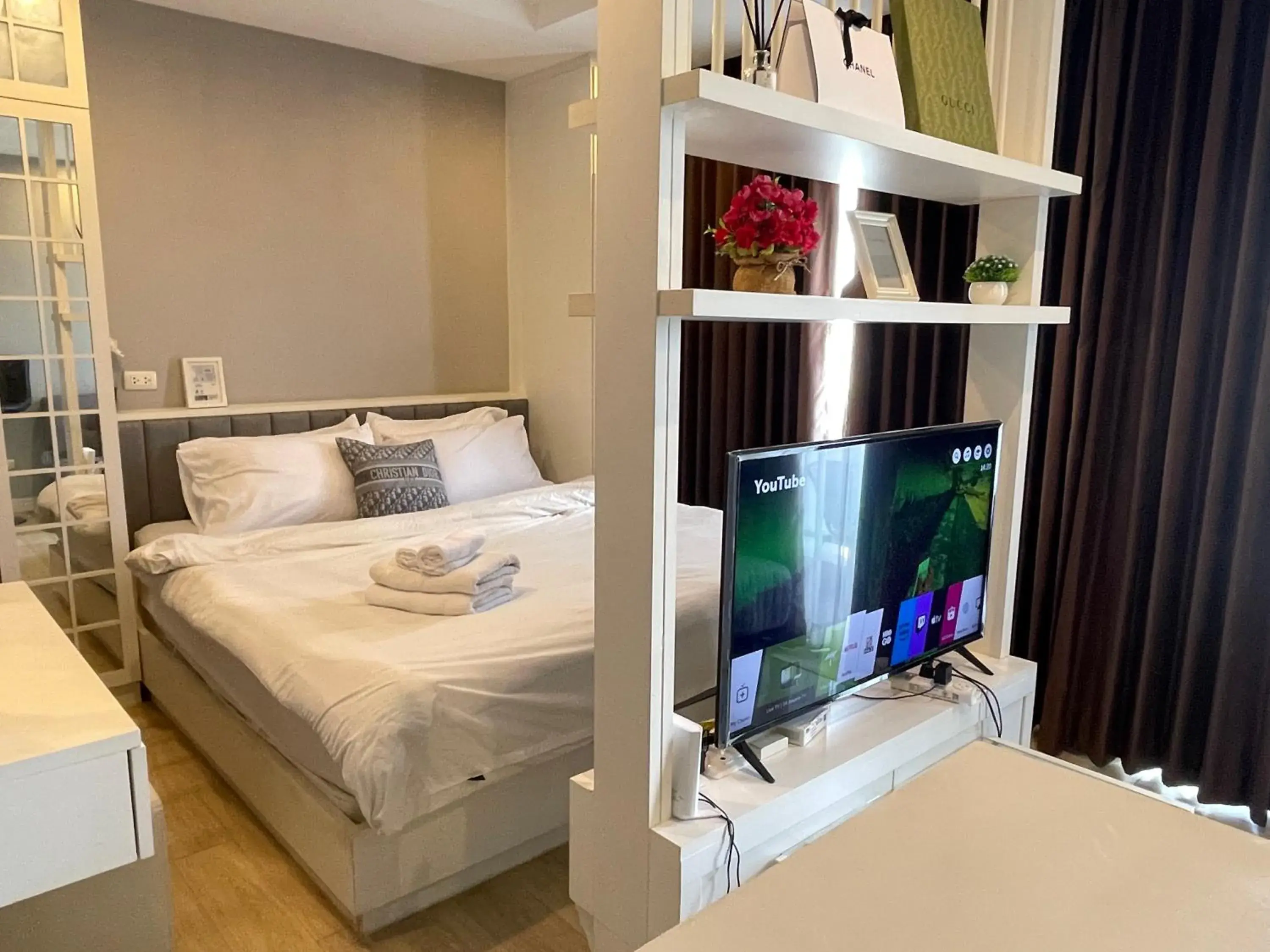 The Patio bangsaen miracle Seaview The Patio bangsaen miracle Seaview