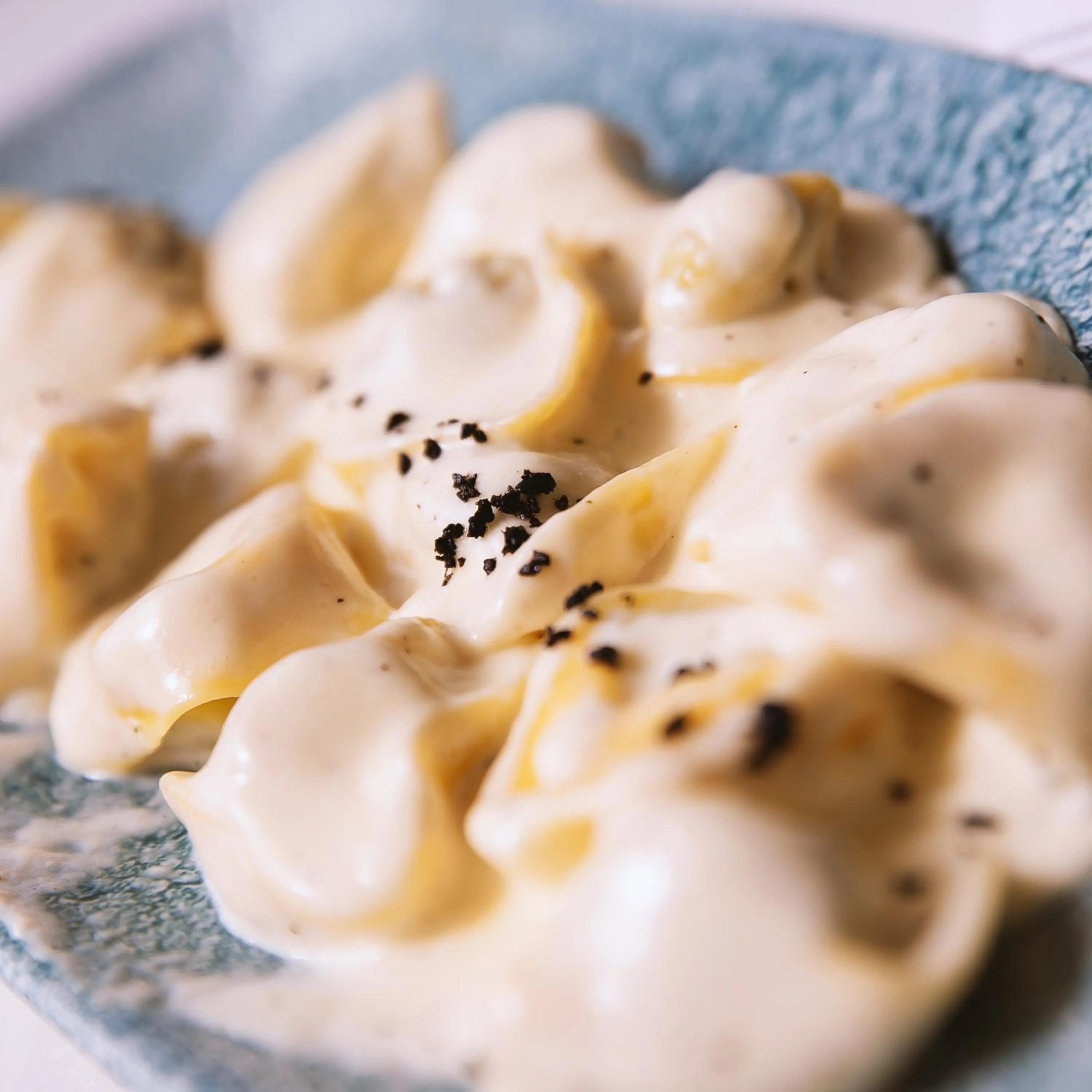 Restaurant/places to eat in Hotel Granada Palace