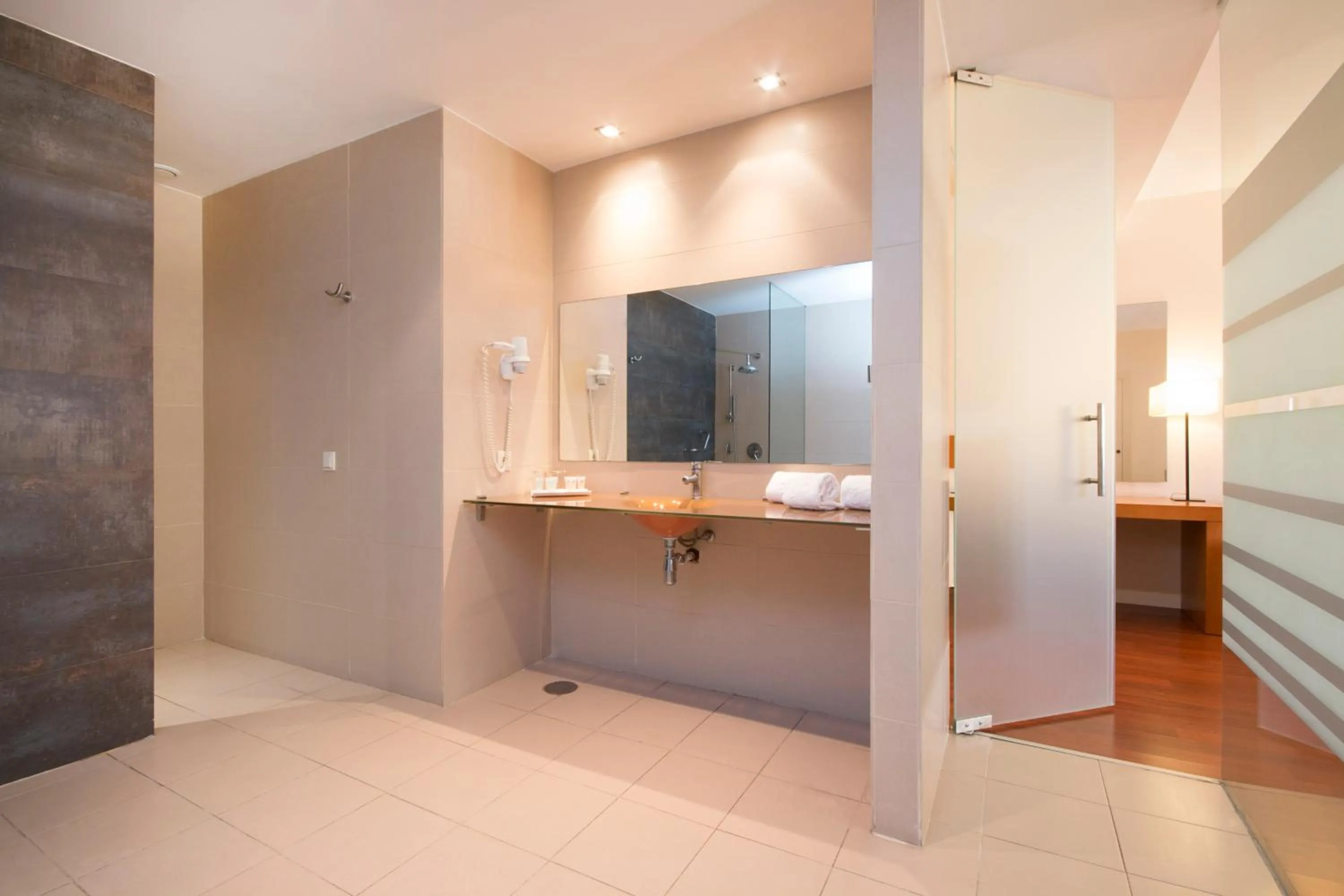 Bathroom in Hotel Granada Palace