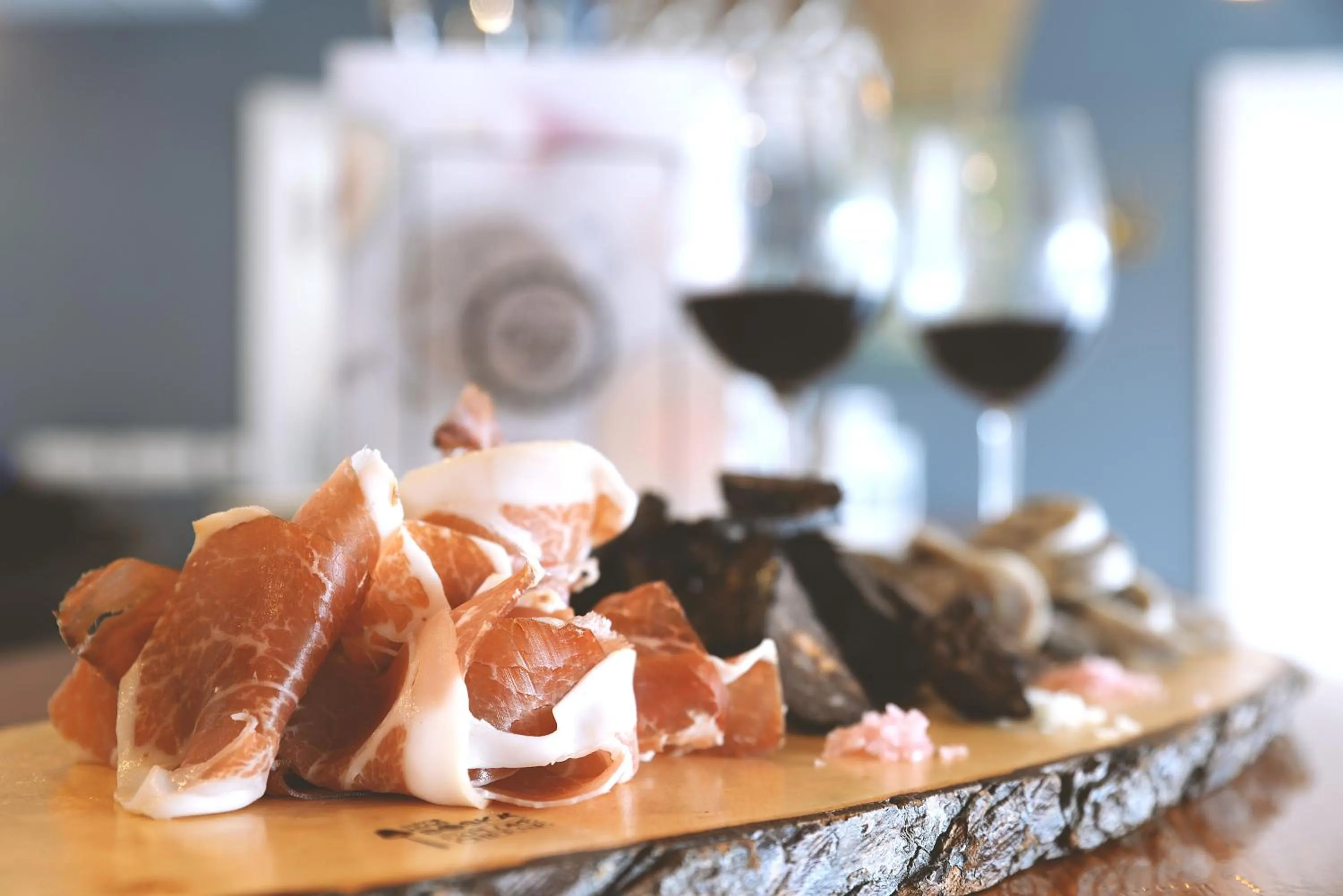 Restaurant/places to eat in Hotel Granada Palace