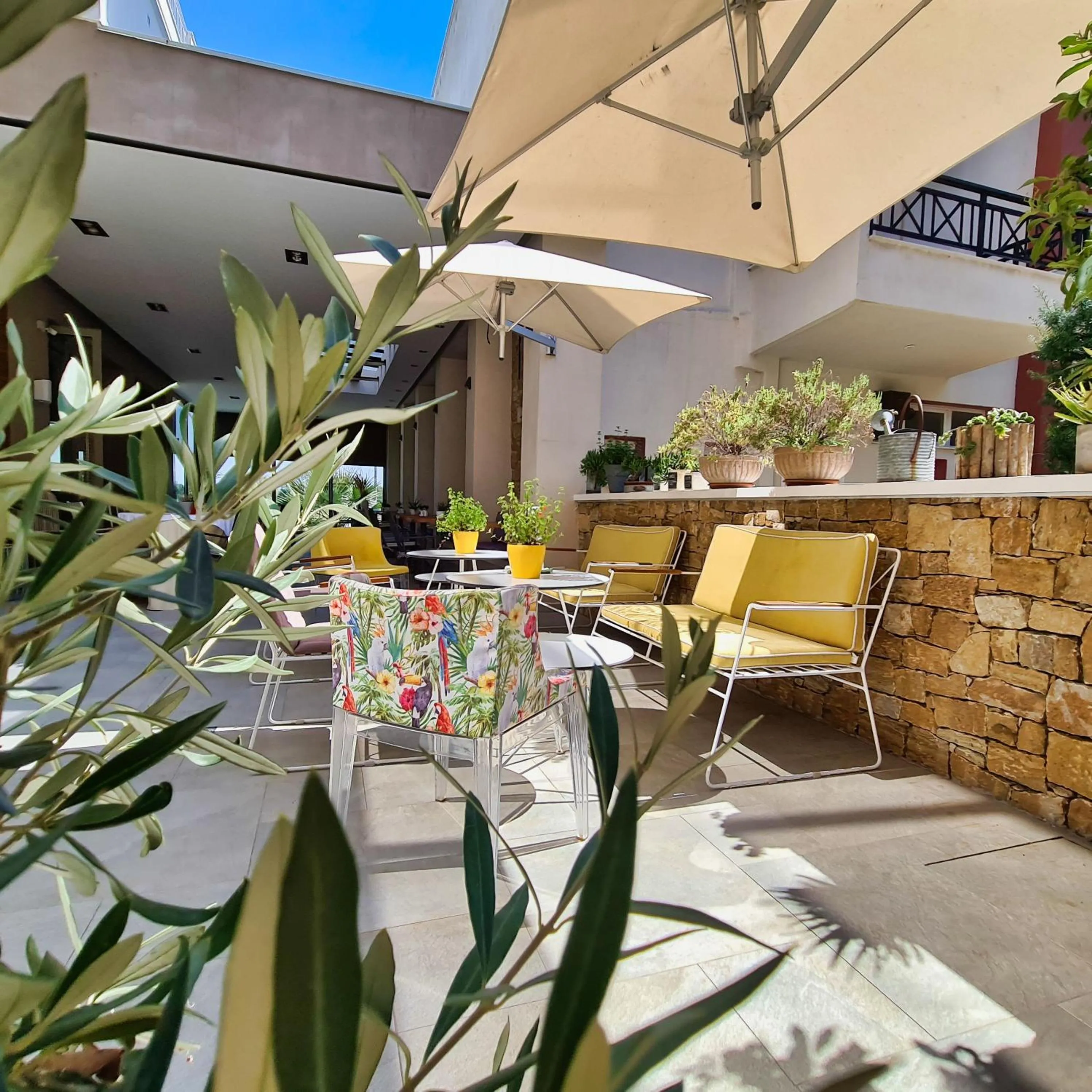 Property building in Hotel Evilion Sea And Sun