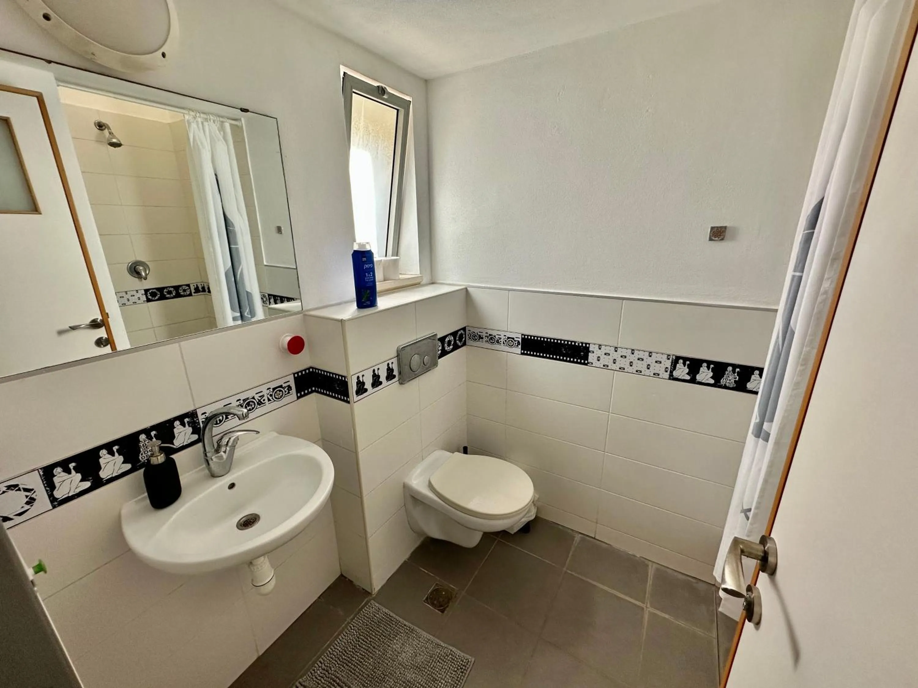 Shower in Ein Hod - Artists Village