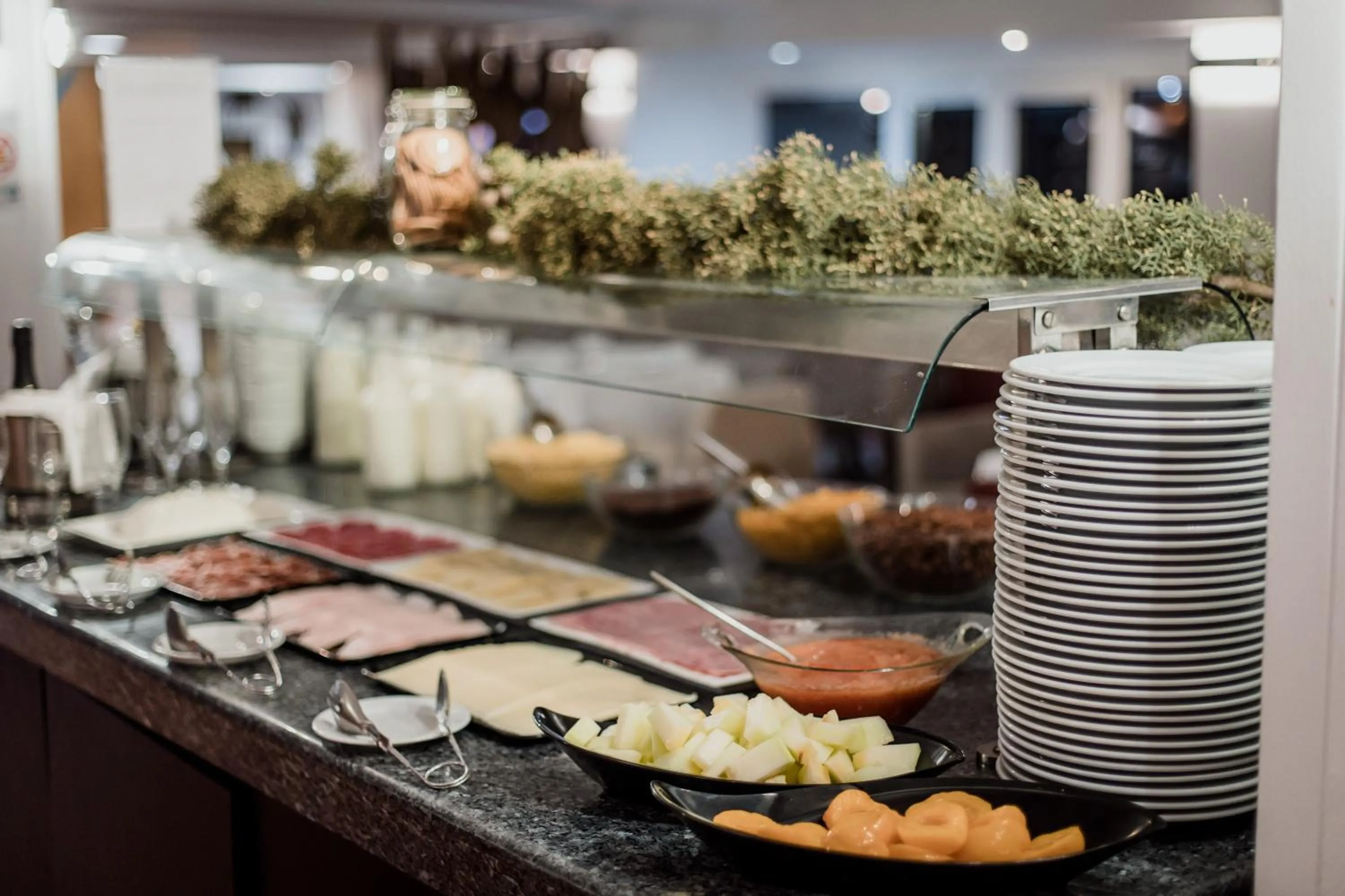 Buffet breakfast in Mont Blanc