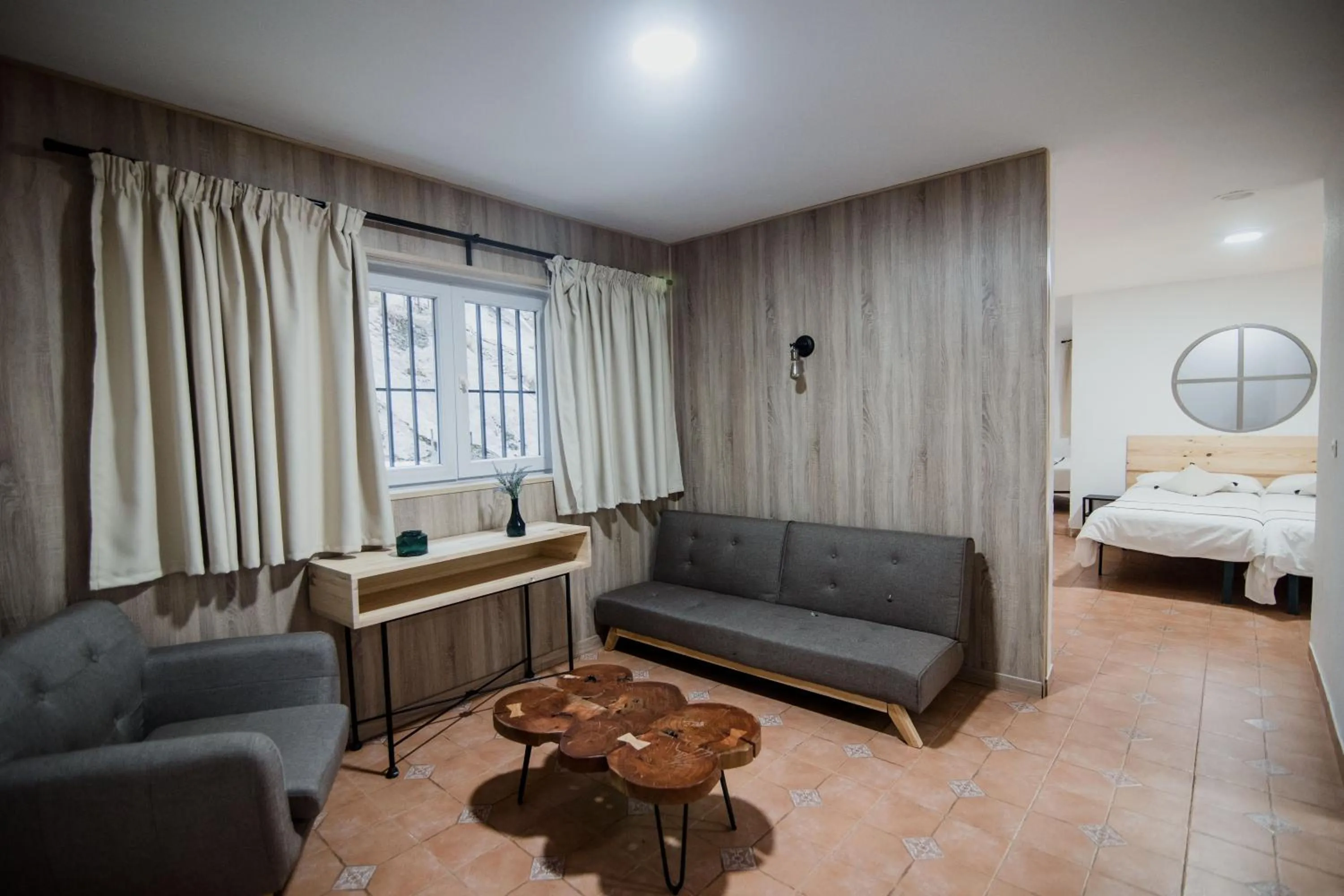 Photo of the whole room, Bed in Mont Blanc