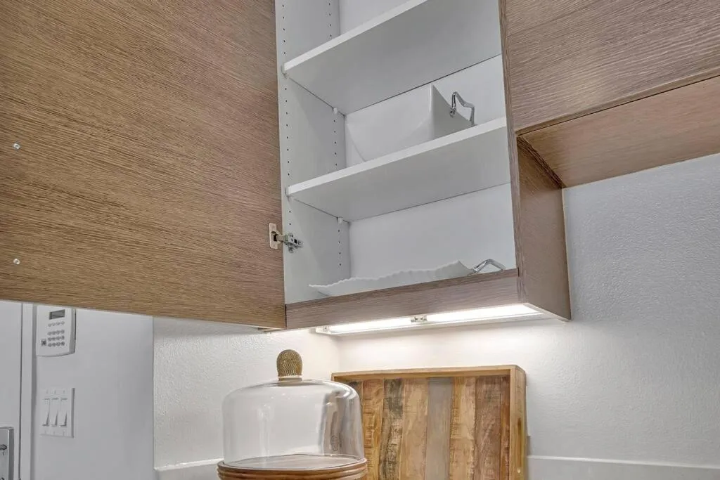 5 Heart of Santa Monica apartment