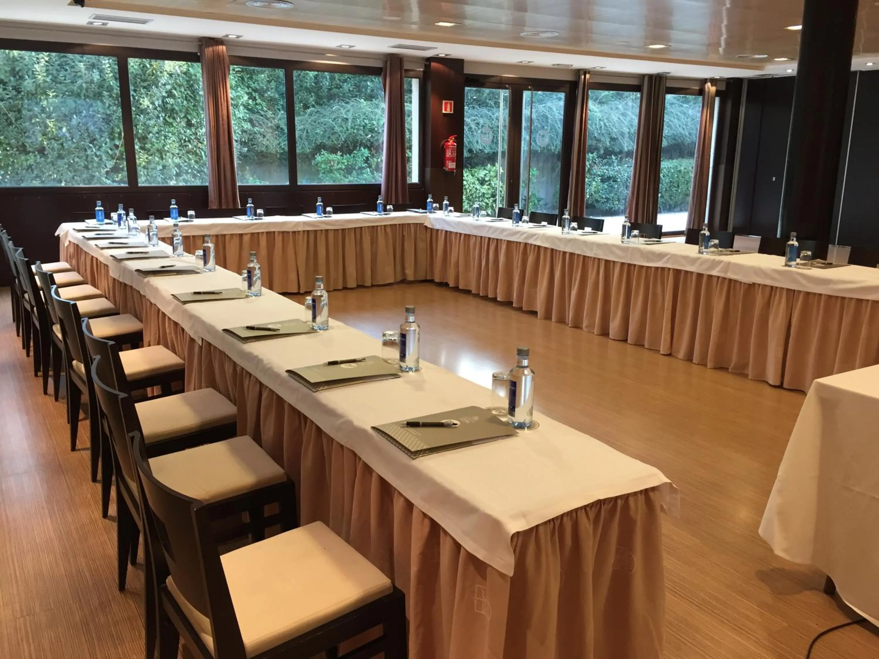Meeting/conference room in Oca Palacio De La Llorea Hotel & Spa