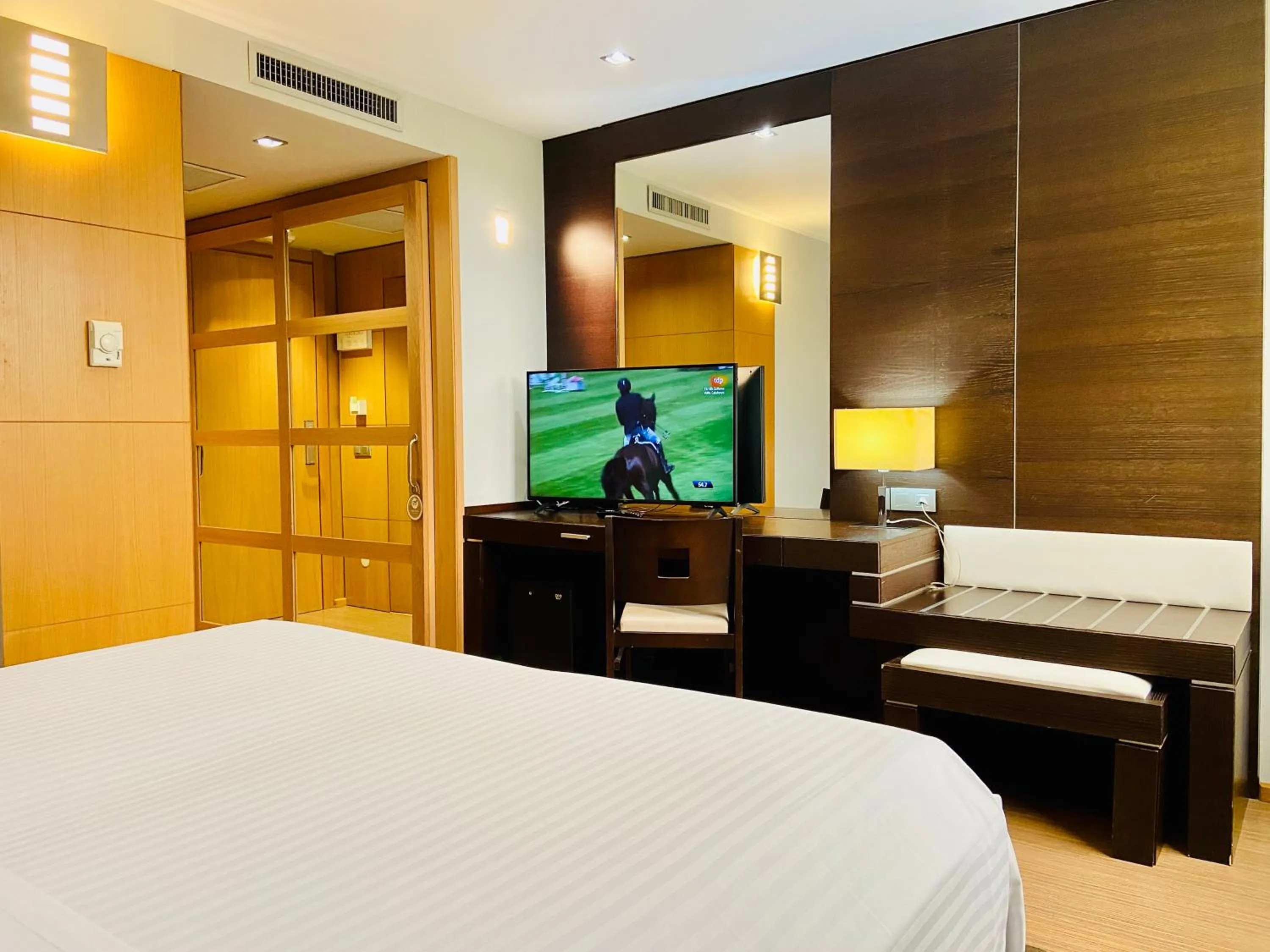 Bed in Oca Palacio De La Llorea Hotel & Spa