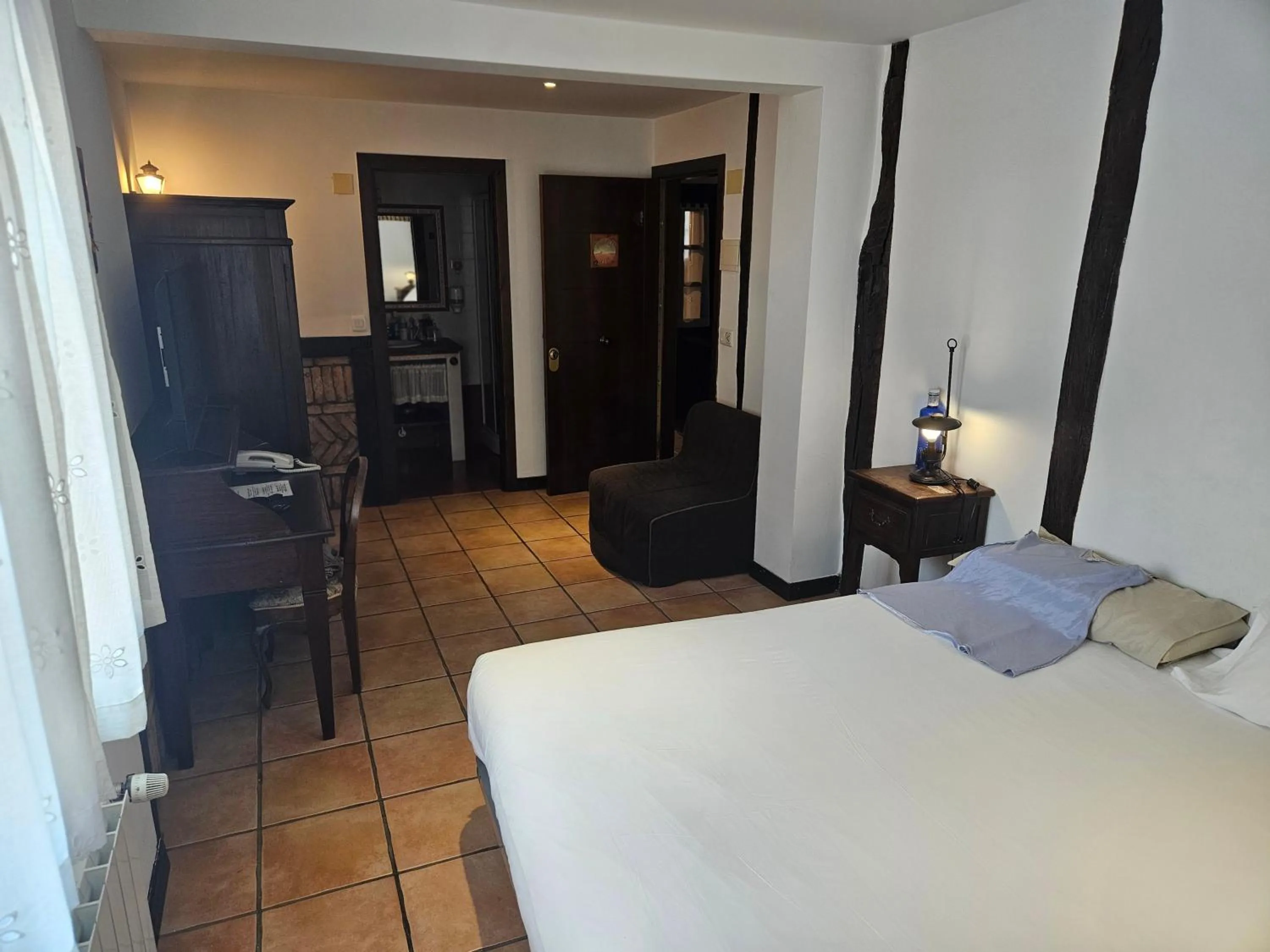 Photo of the whole room, Bed in Hotel SPA Atxaspi