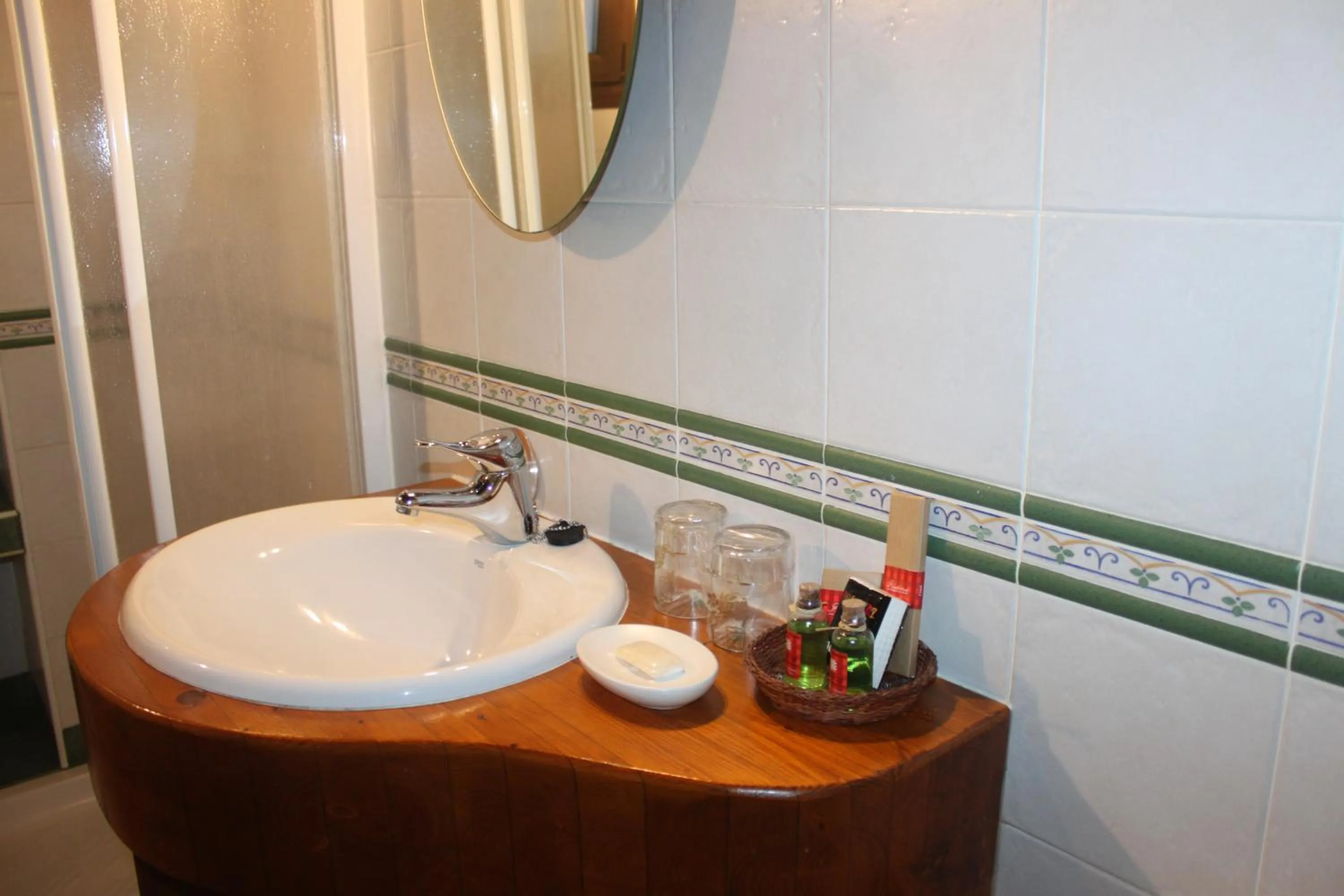 Bathroom in Hotel SPA Atxaspi