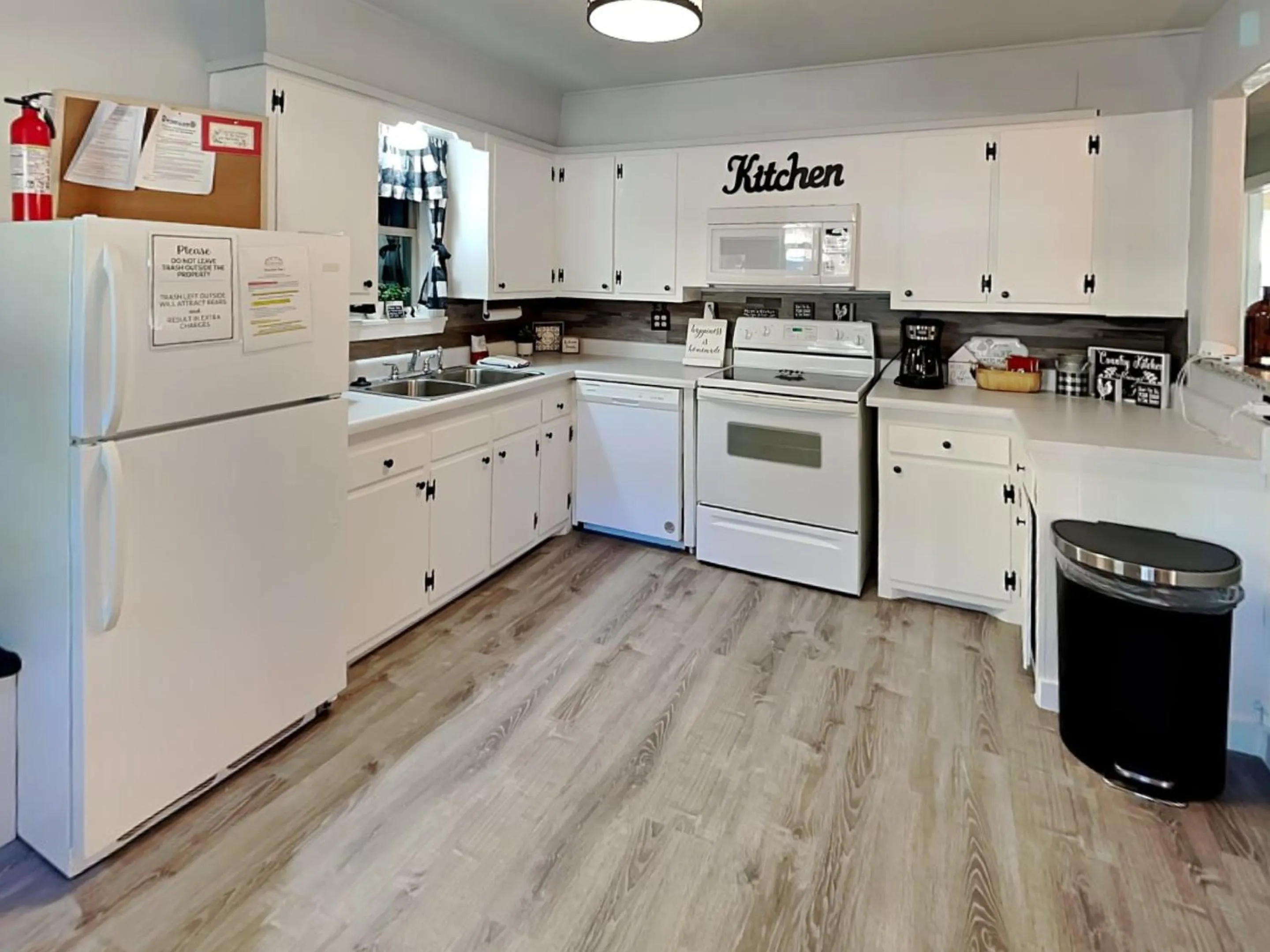 The Elk Meadow Cozy Cabin