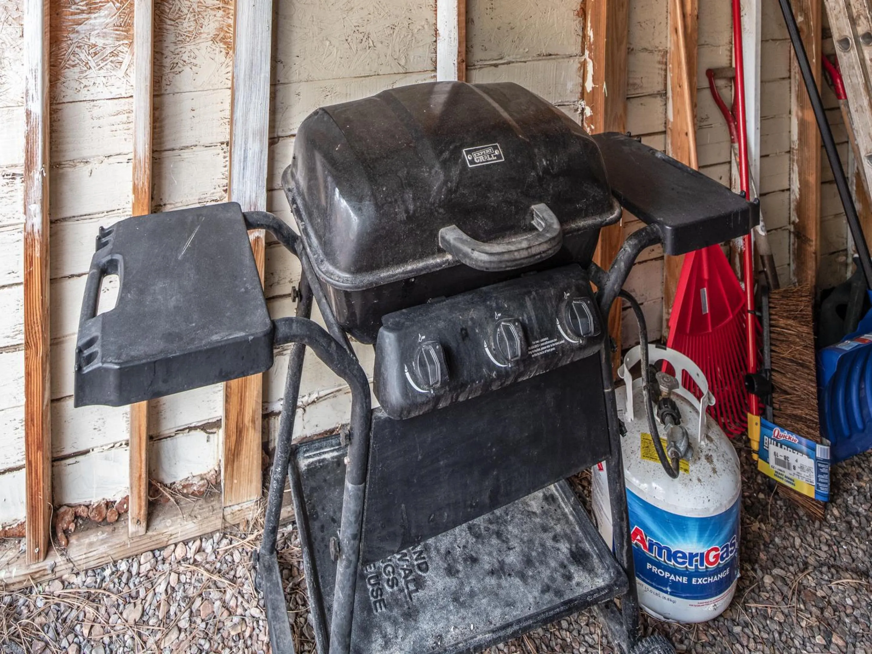 Property building in The Elk Meadow Cozy Cabin