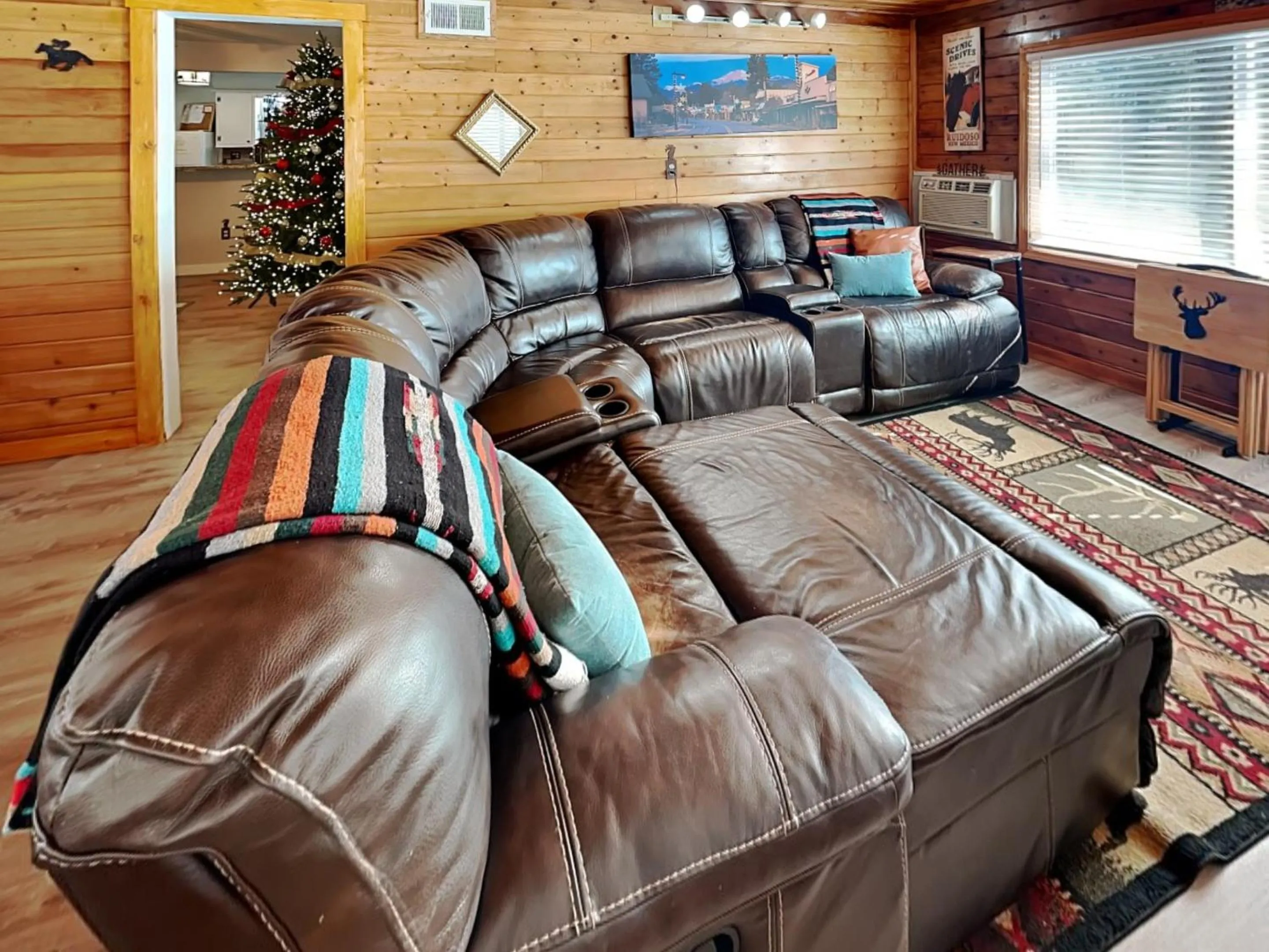 The Elk Meadow Cozy Cabin