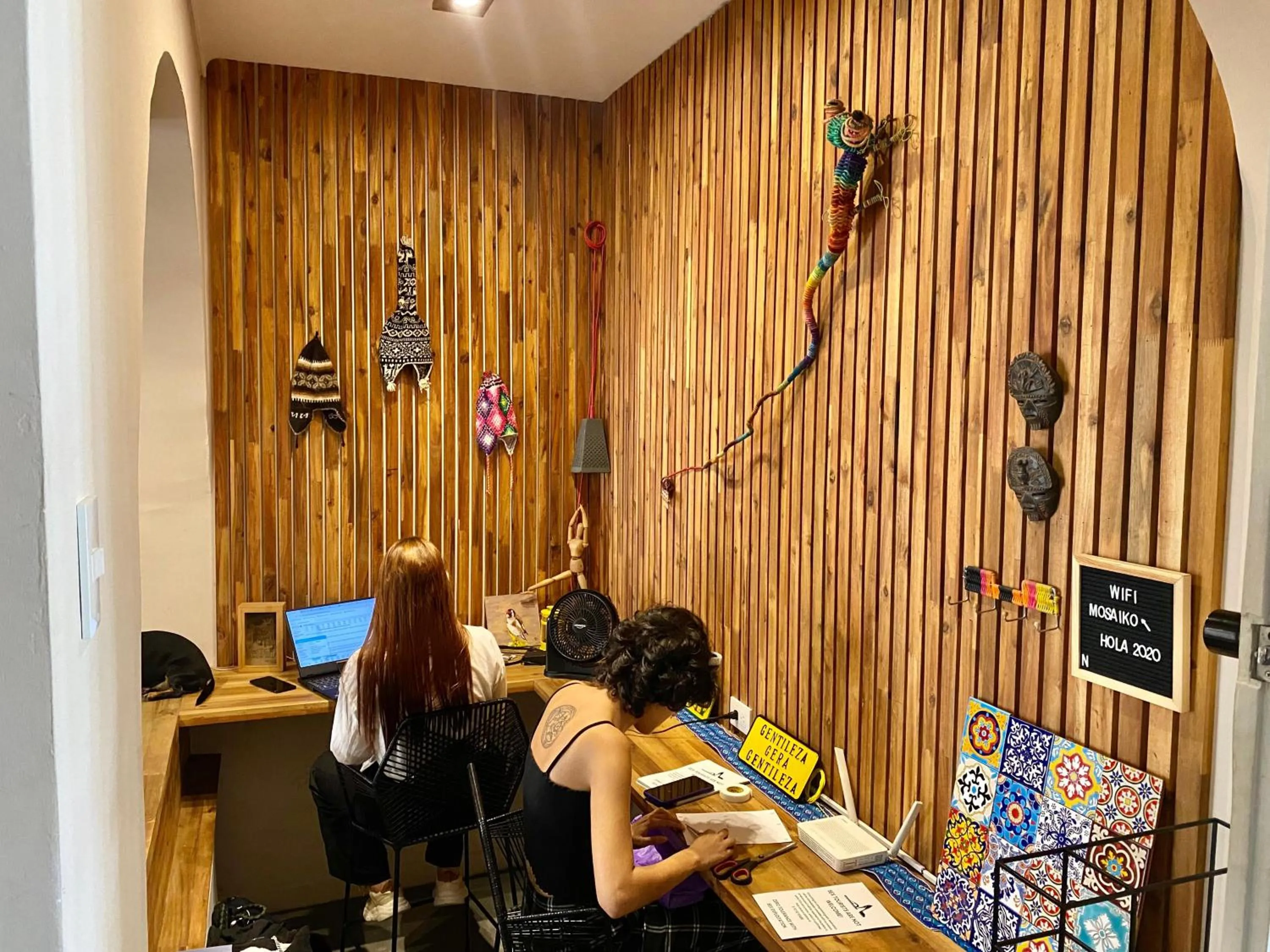 group of guests in Casa Mosaiko Nutibara Laureles