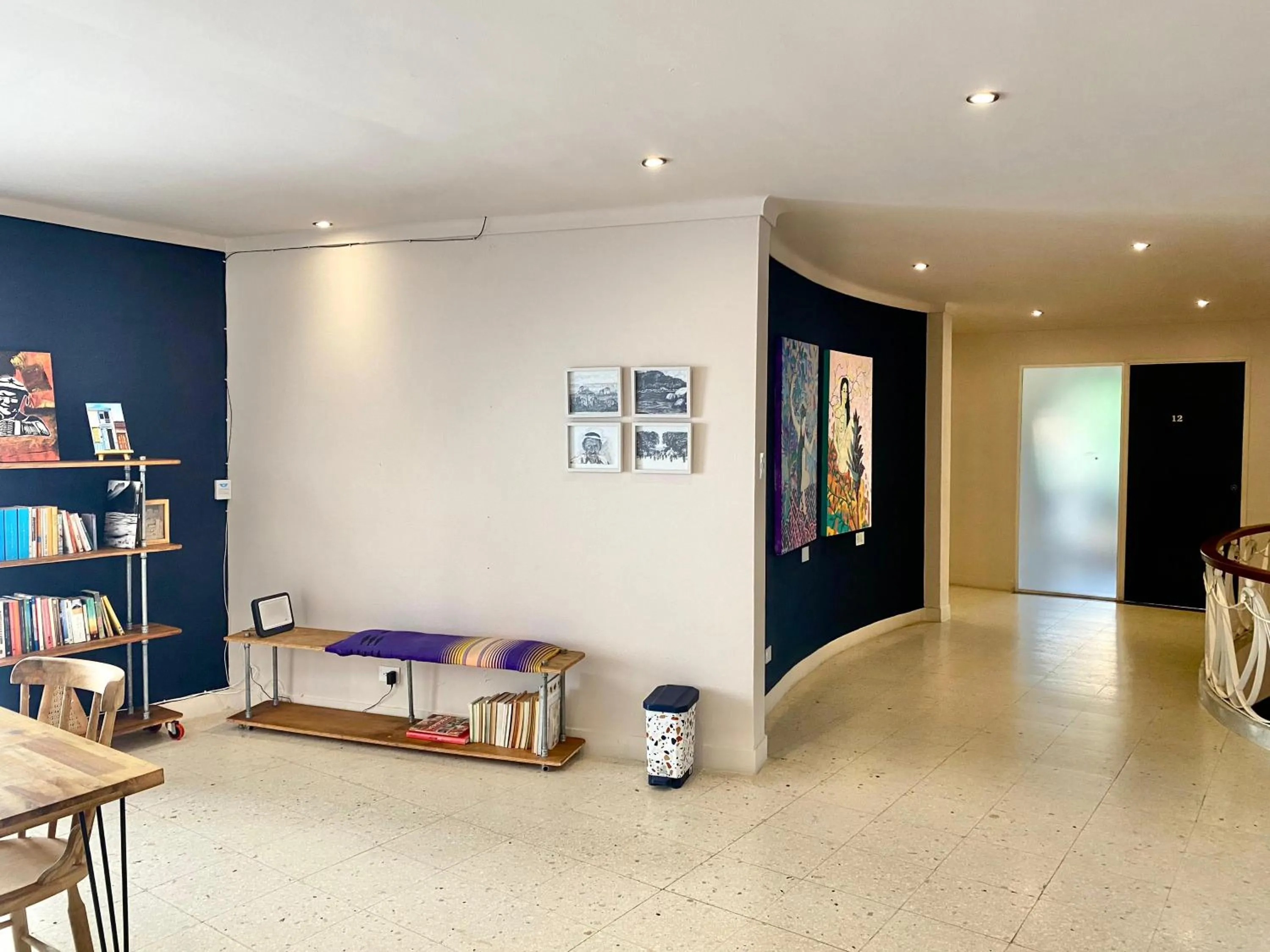 Library in Casa Mosaiko Nutibara Laureles